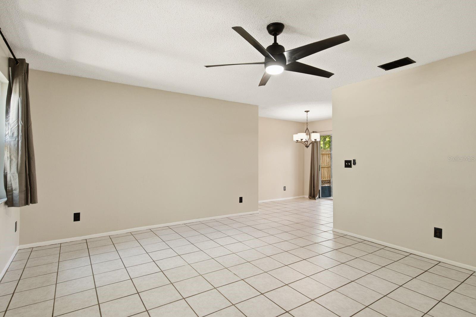 442 EVERGREEN DR