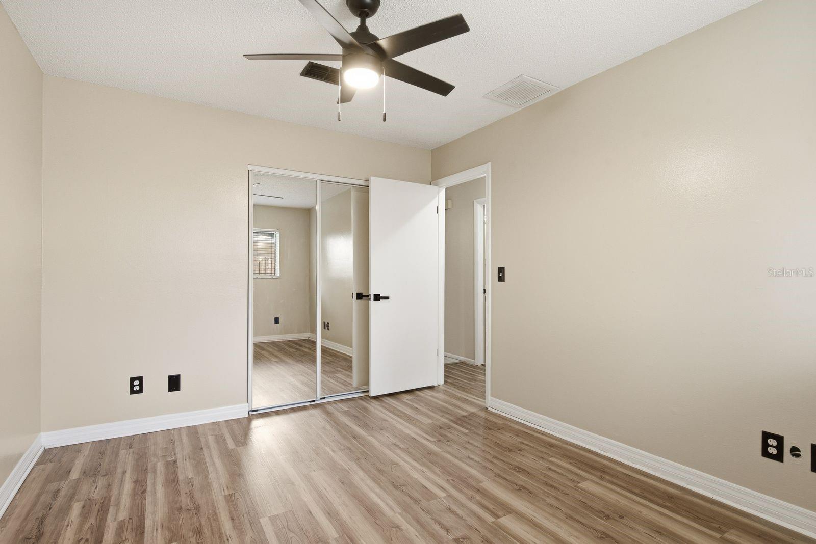 442 EVERGREEN DR