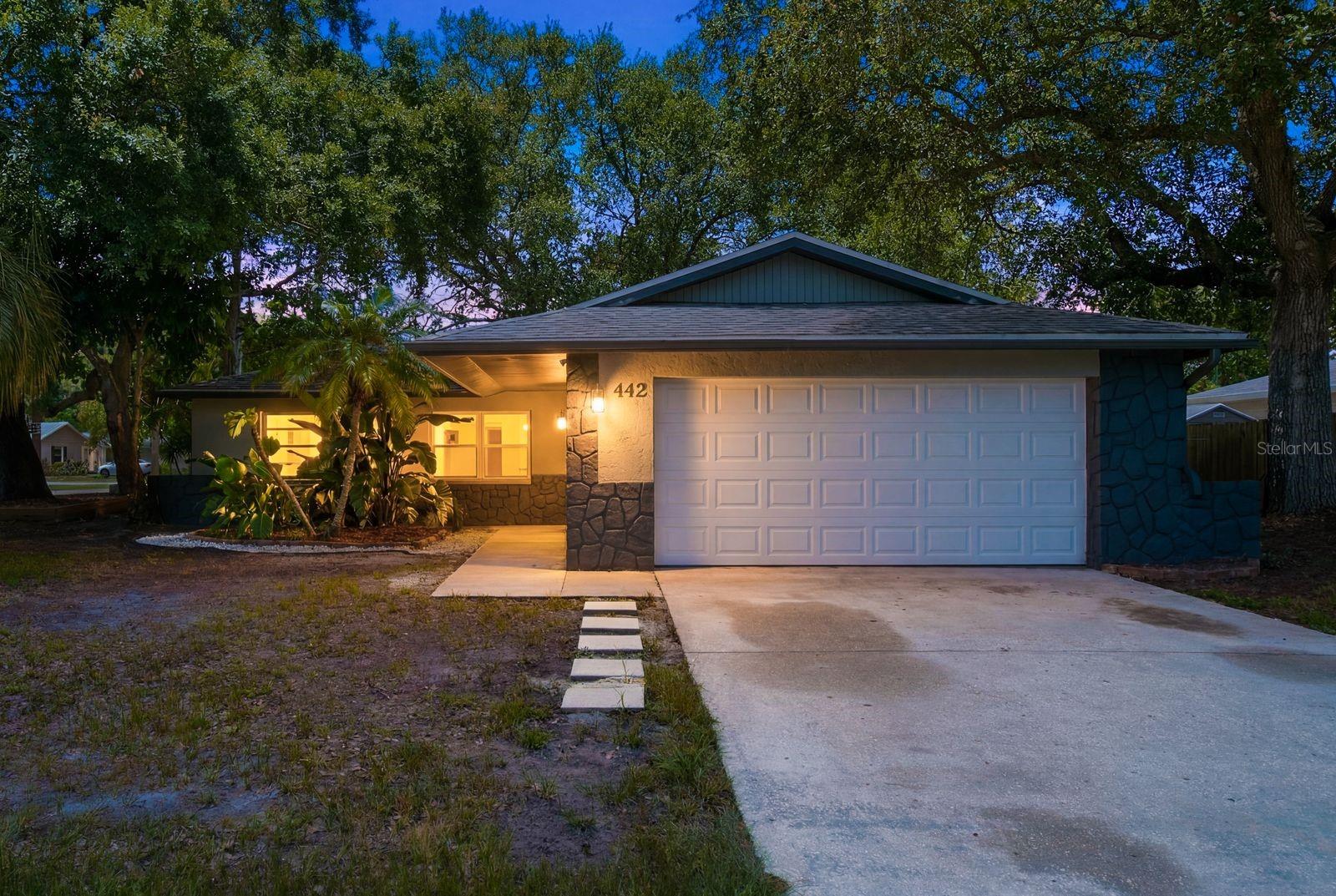442 EVERGREEN DR