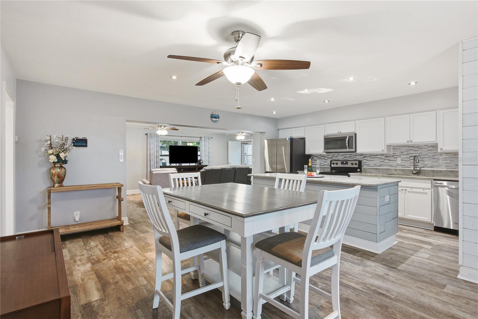1144 WOODBROOK DR