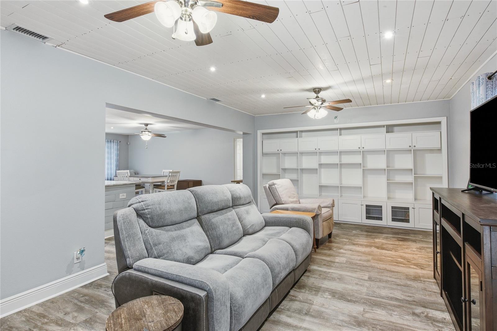 1144 WOODBROOK DR