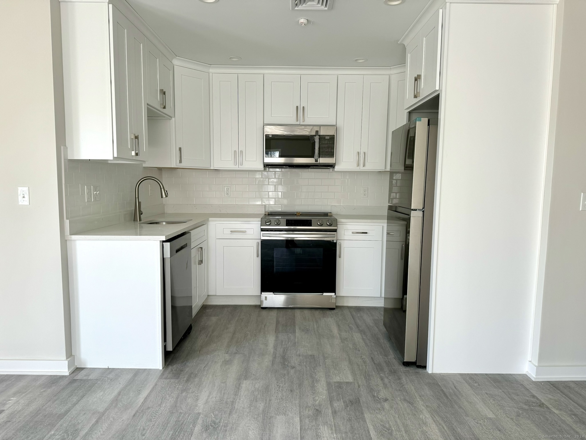 79 Lawrence Street 3