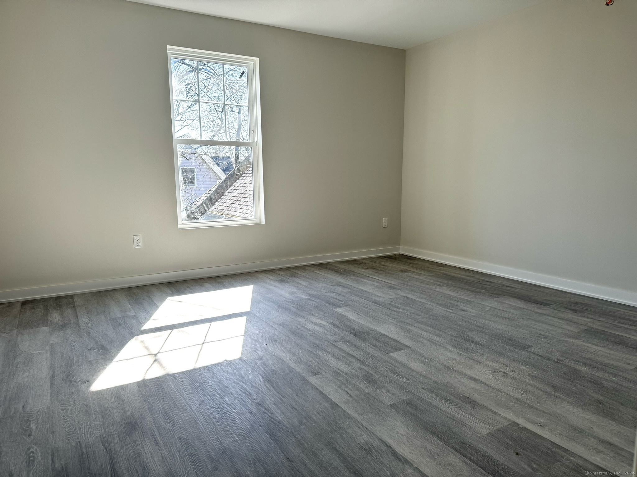 79 Lawrence Street 3