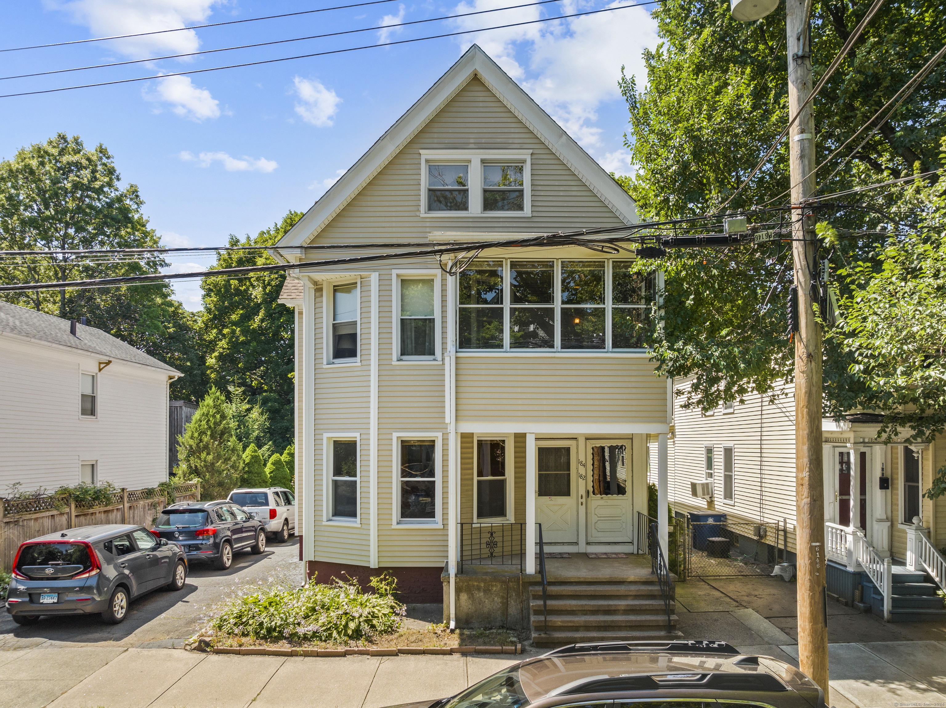 182 Nicoll Street
