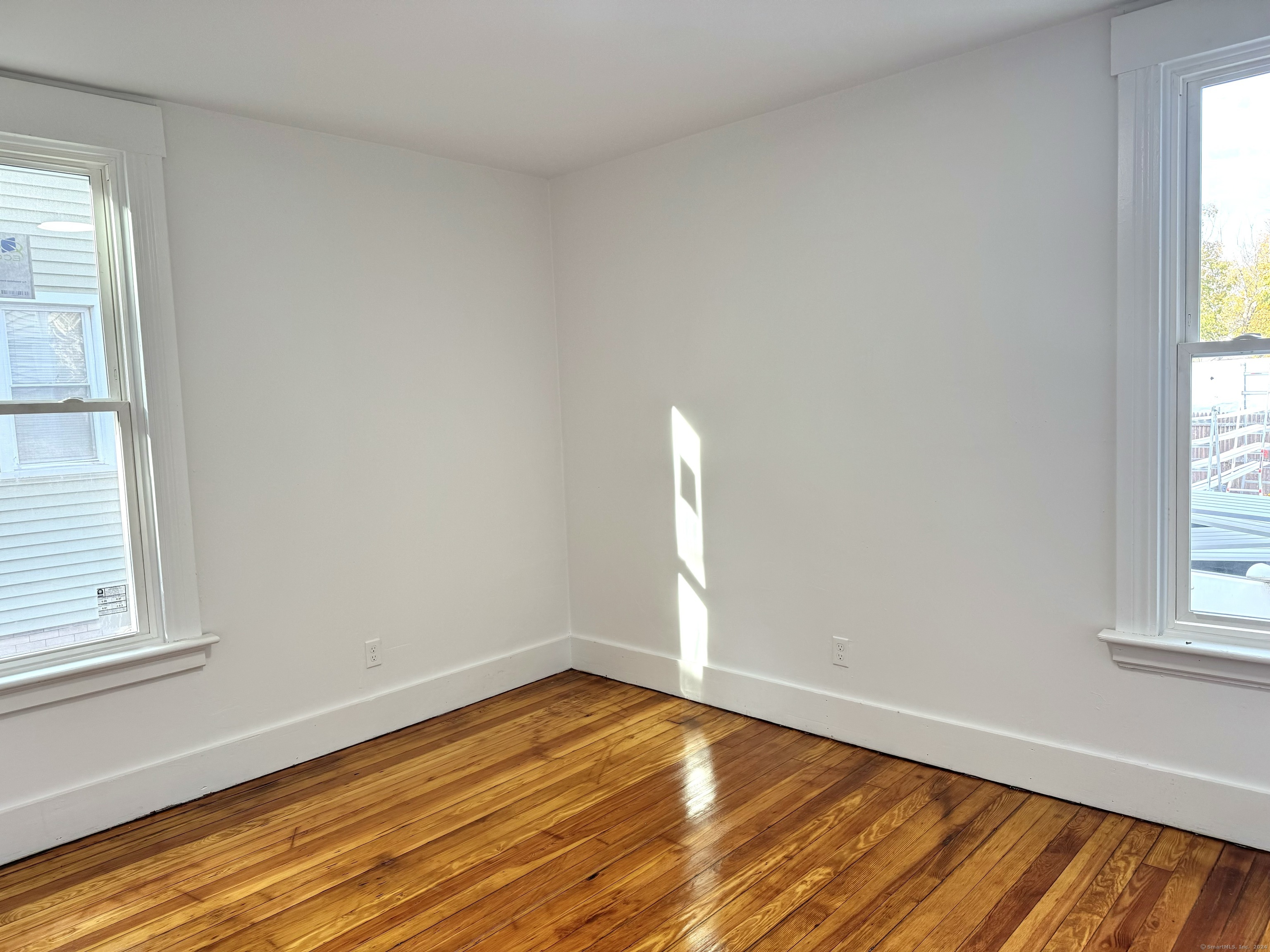 875 Elm Street 1