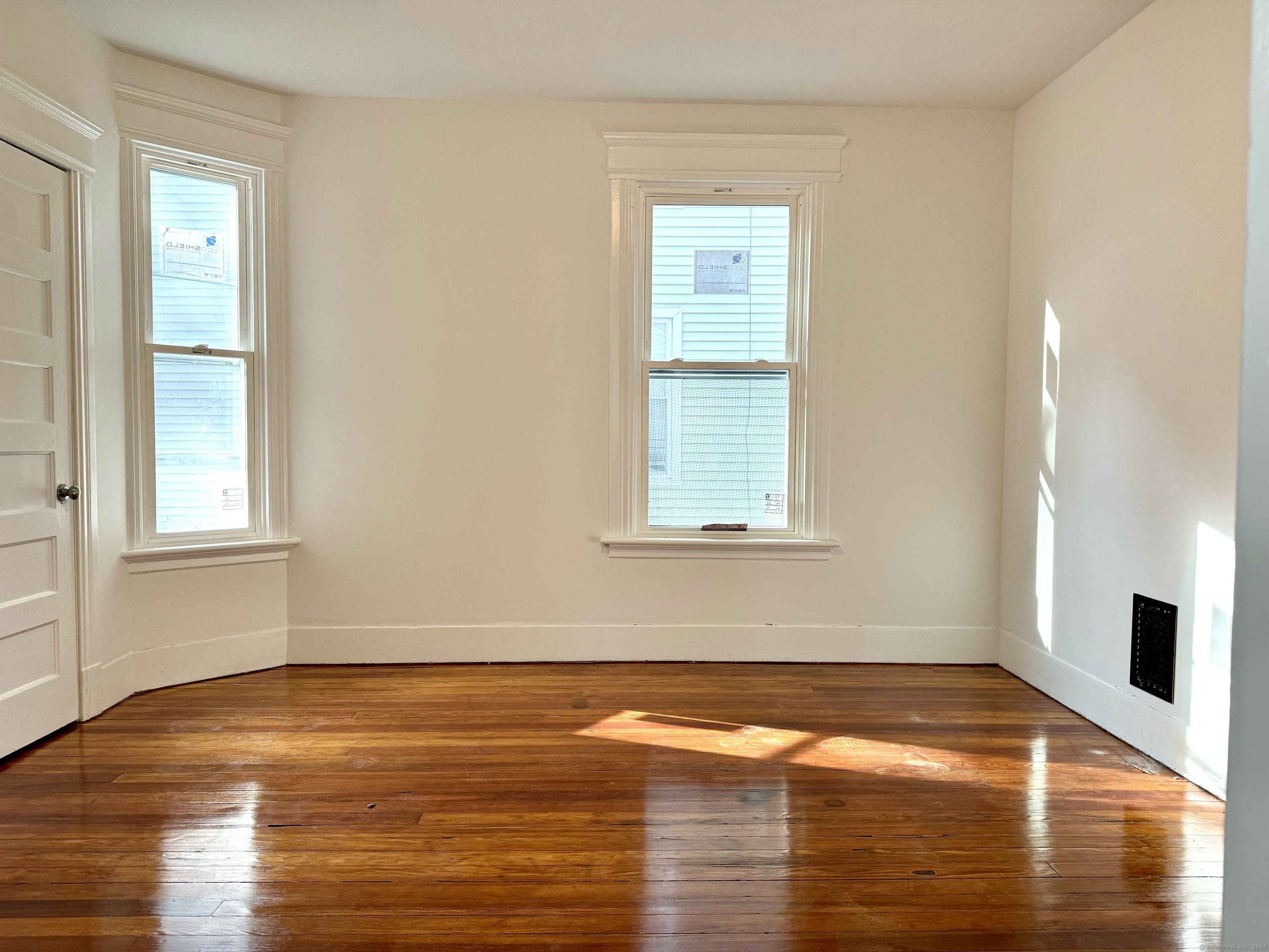875 Elm Street 1