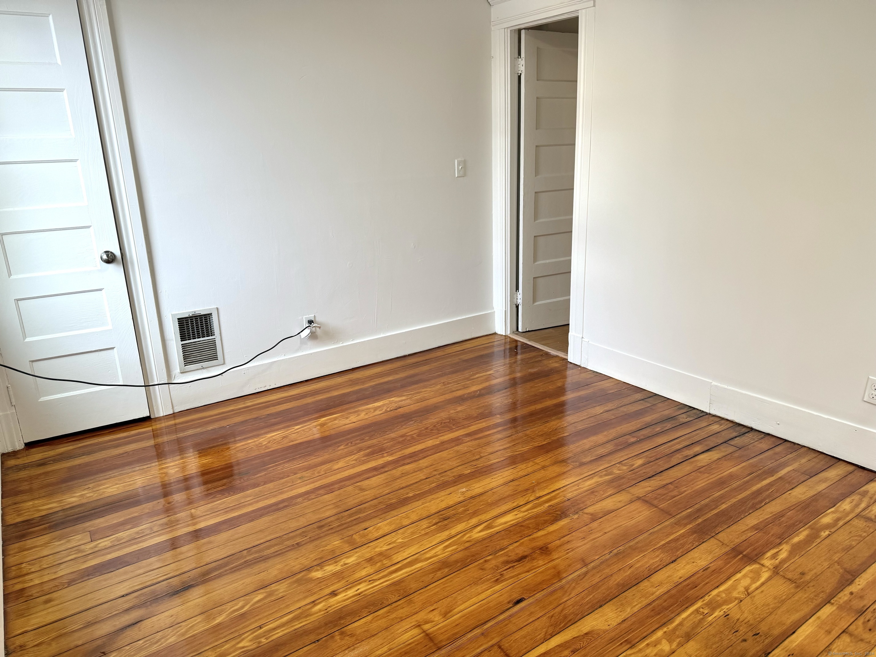 875 Elm Street 1