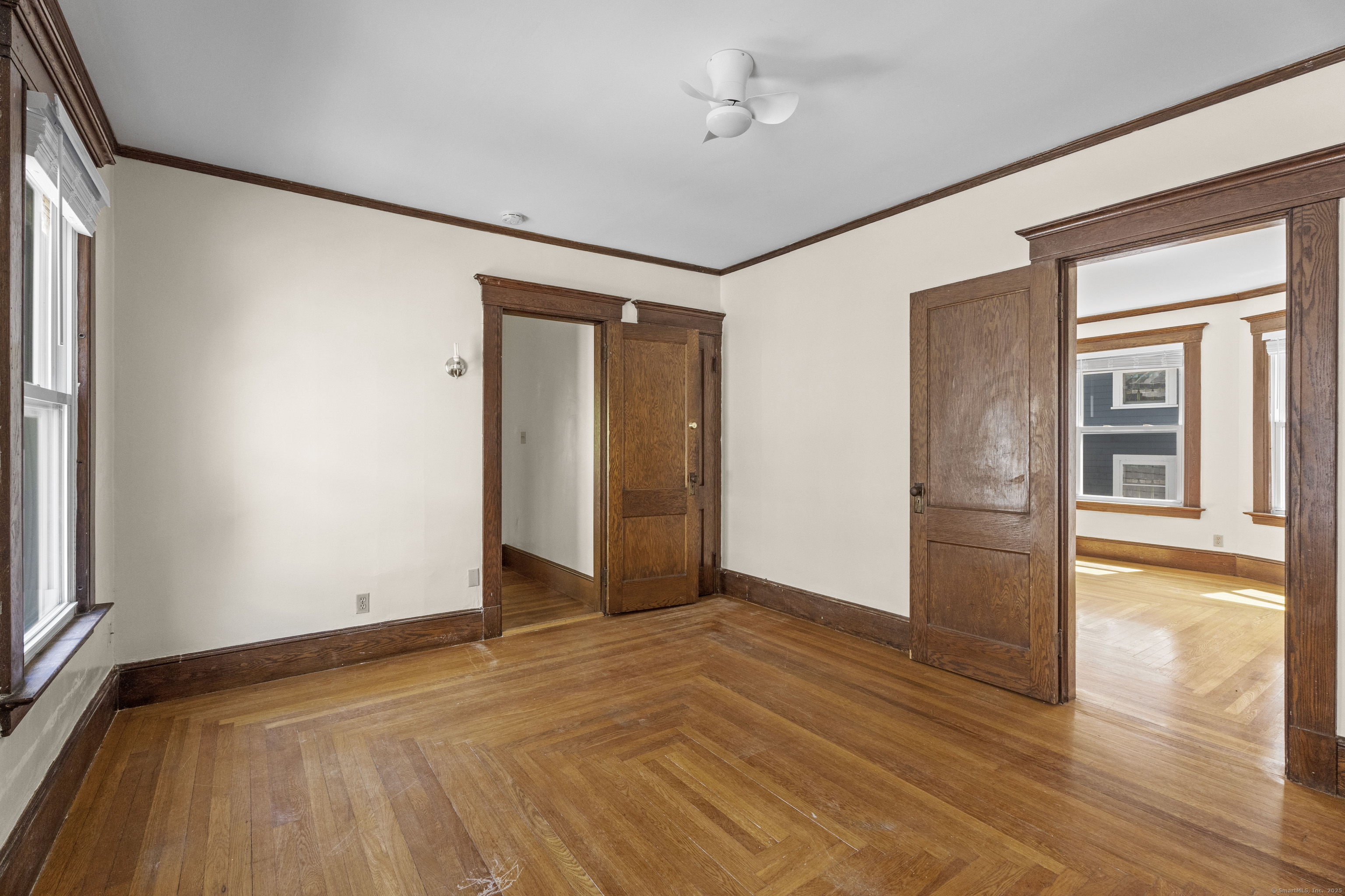 38 Hubinger Street 2