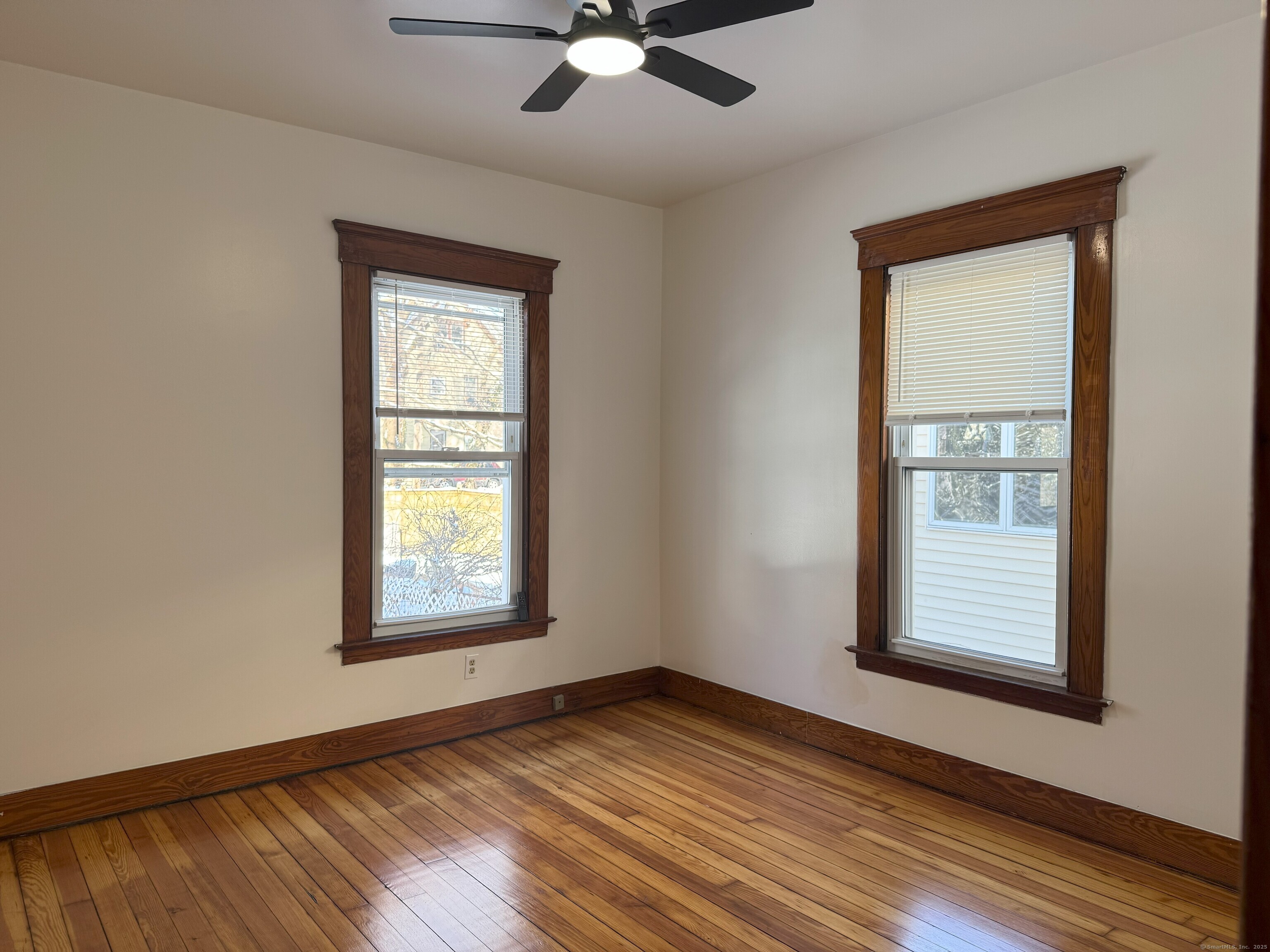 182 Nicoll Street 1