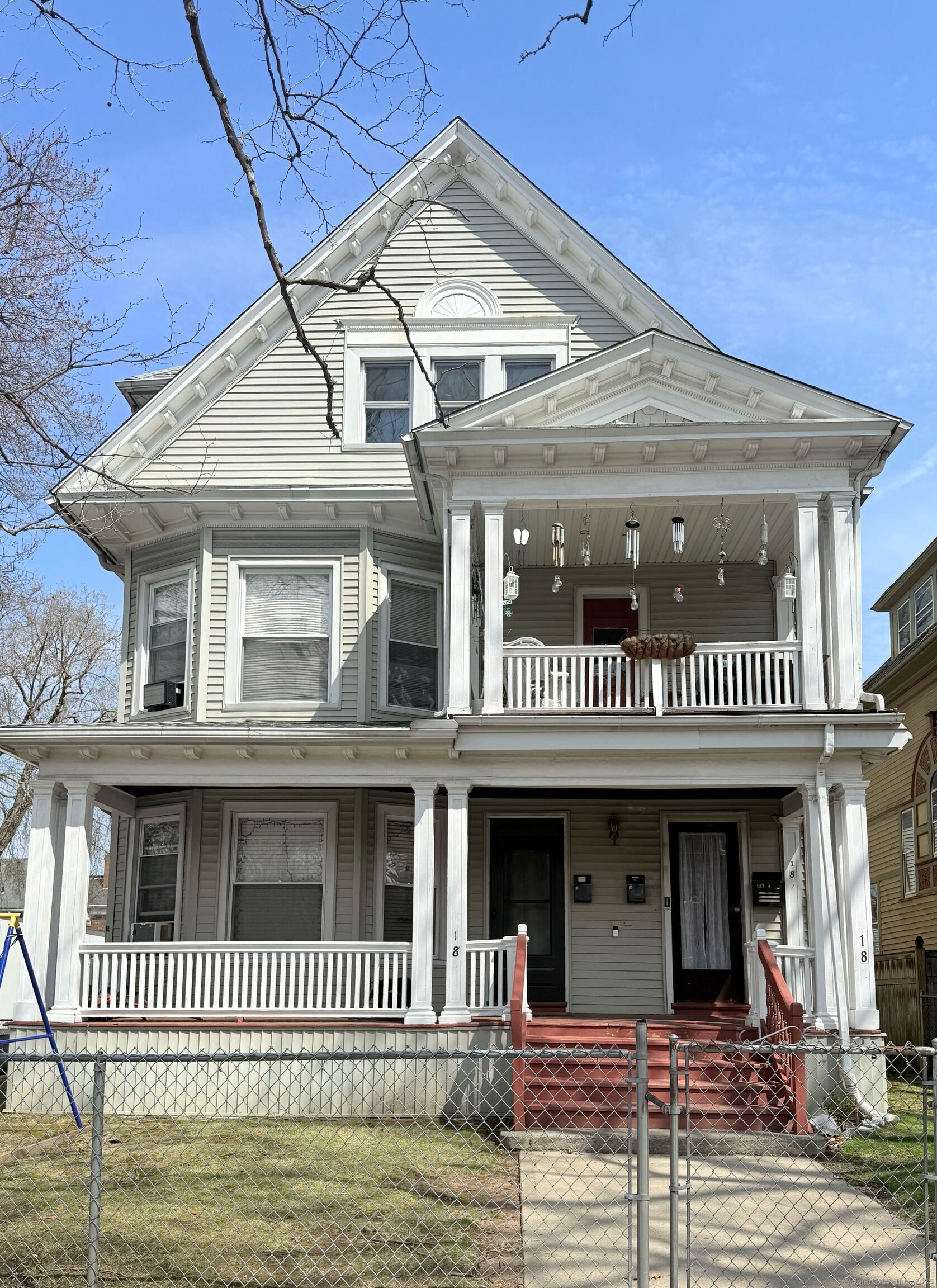 185 Howard Avenue 3