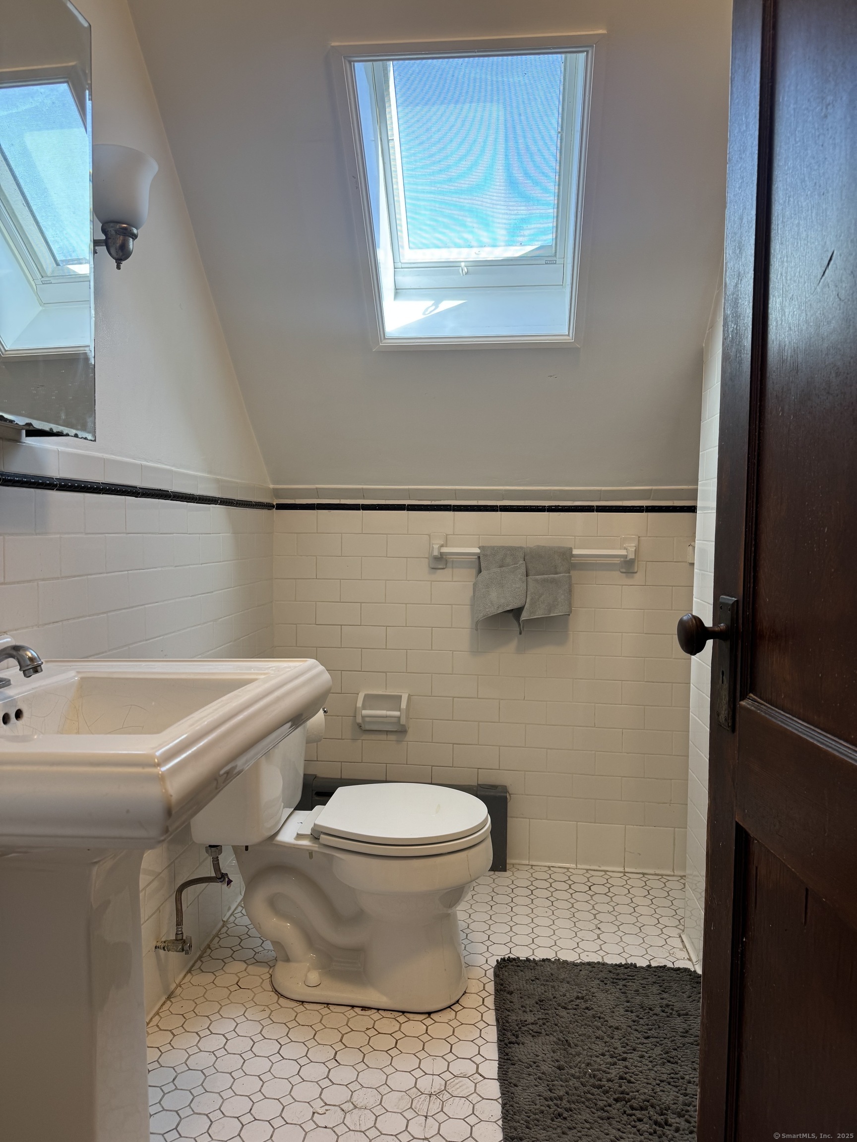 40 Hubinger Street 2