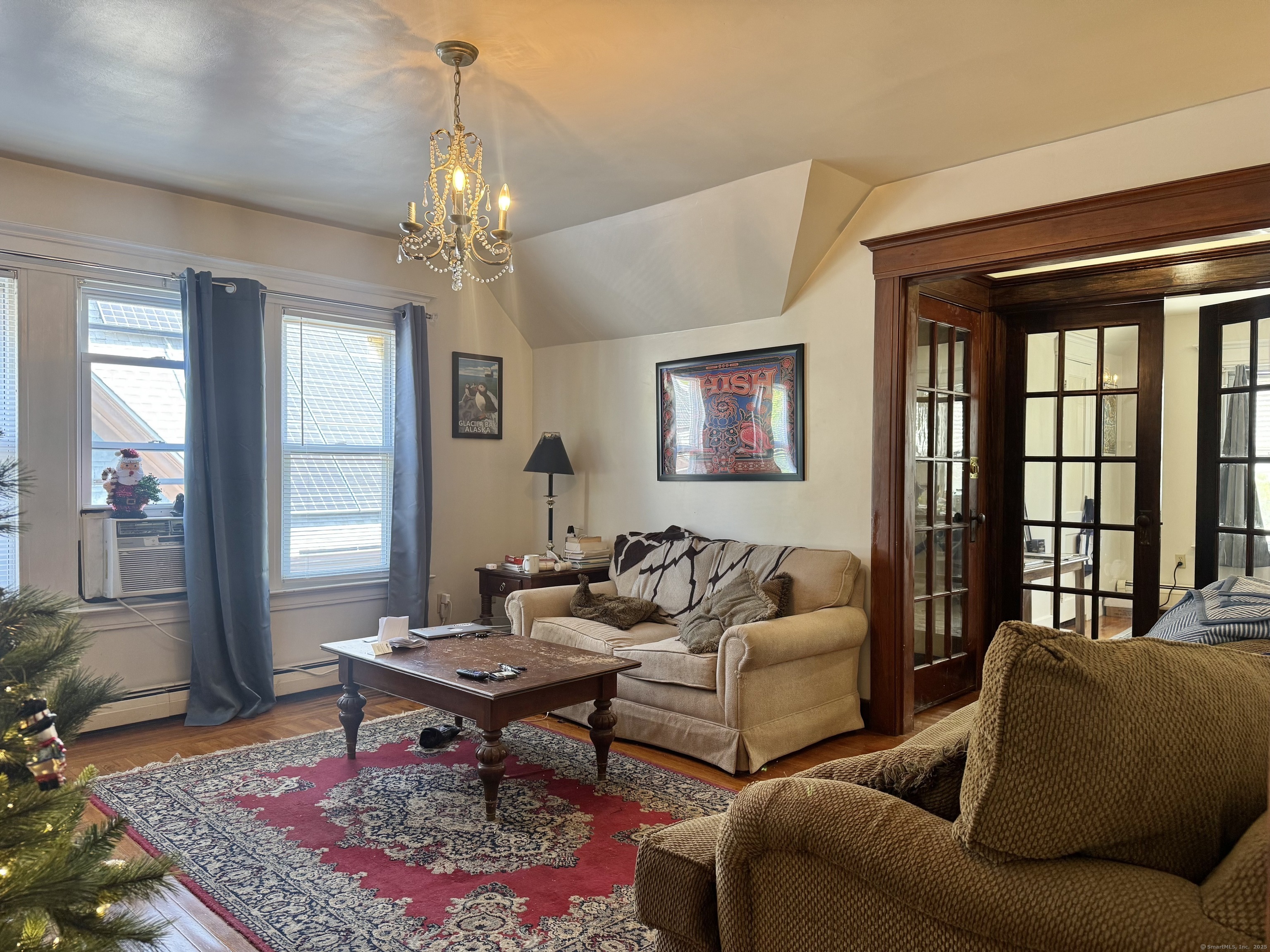 40 Hubinger Street 2