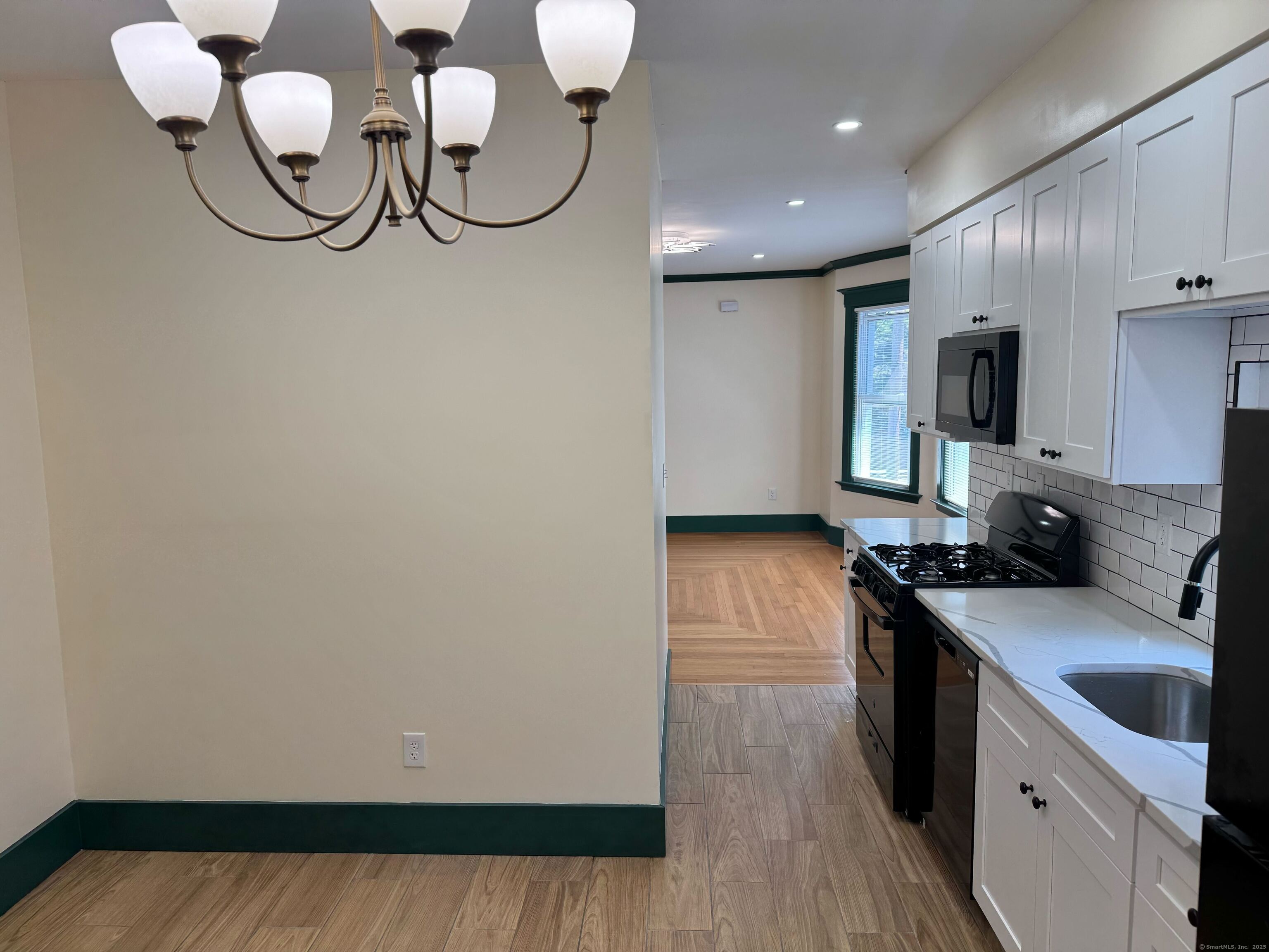 130 Hubinger Street 1