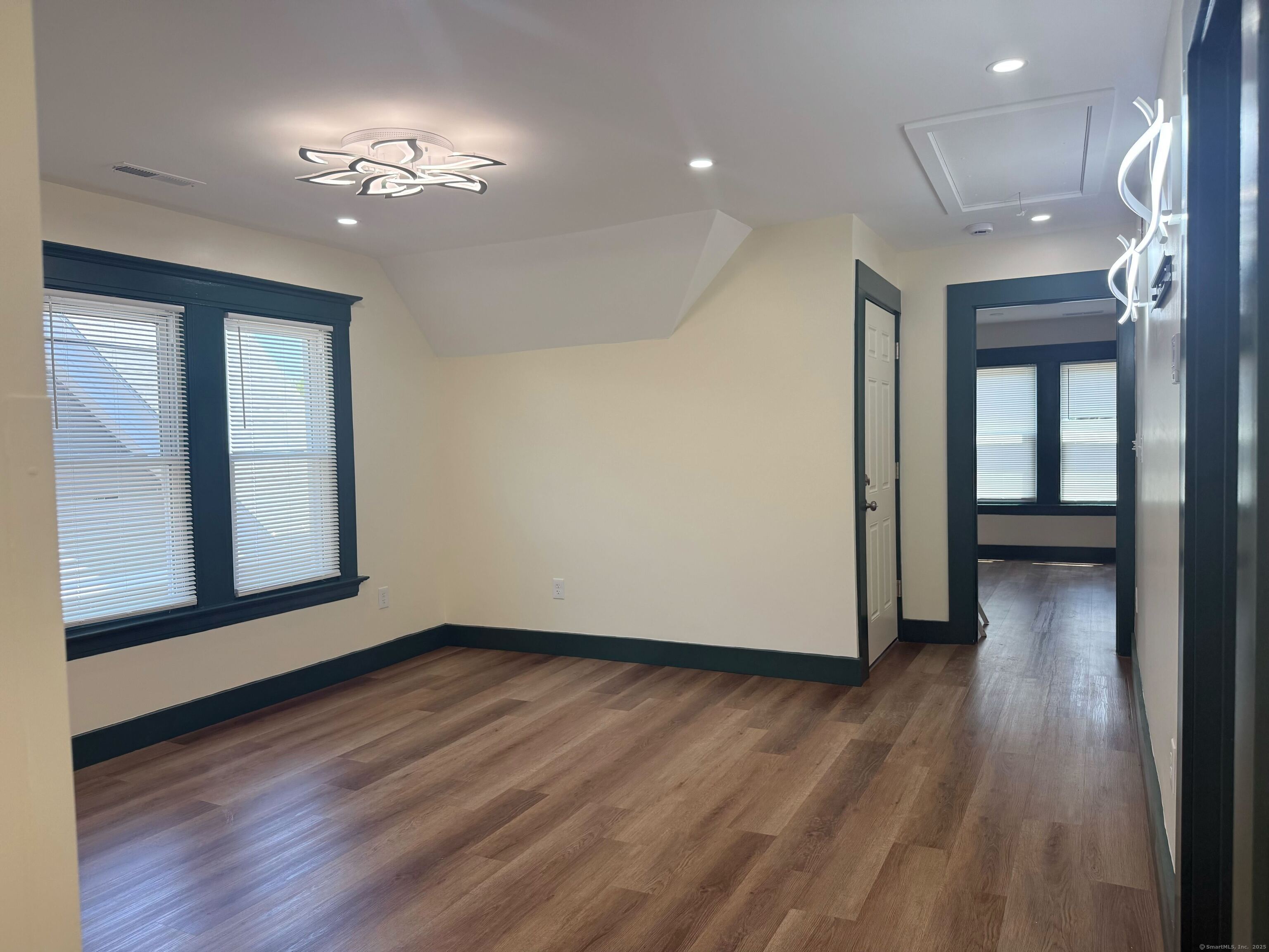 130 Hubinger Street 3