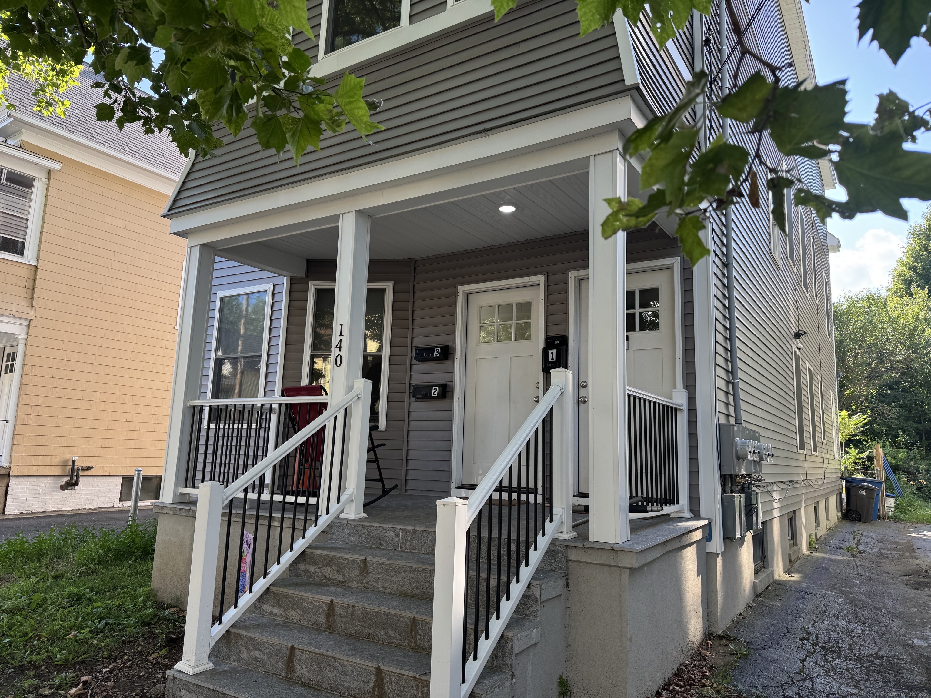 140 Foster Street 1