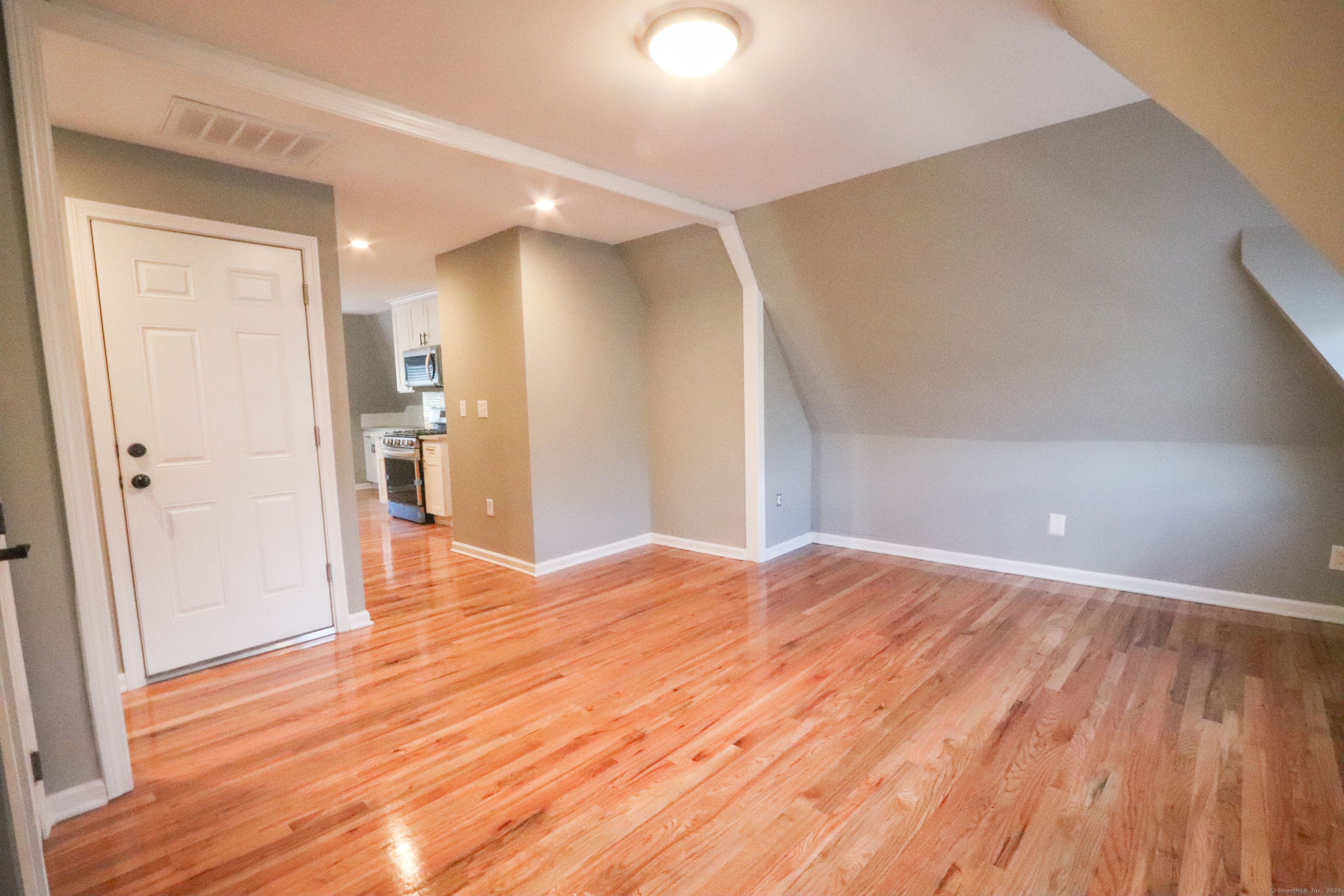 313 Humphrey Street 3