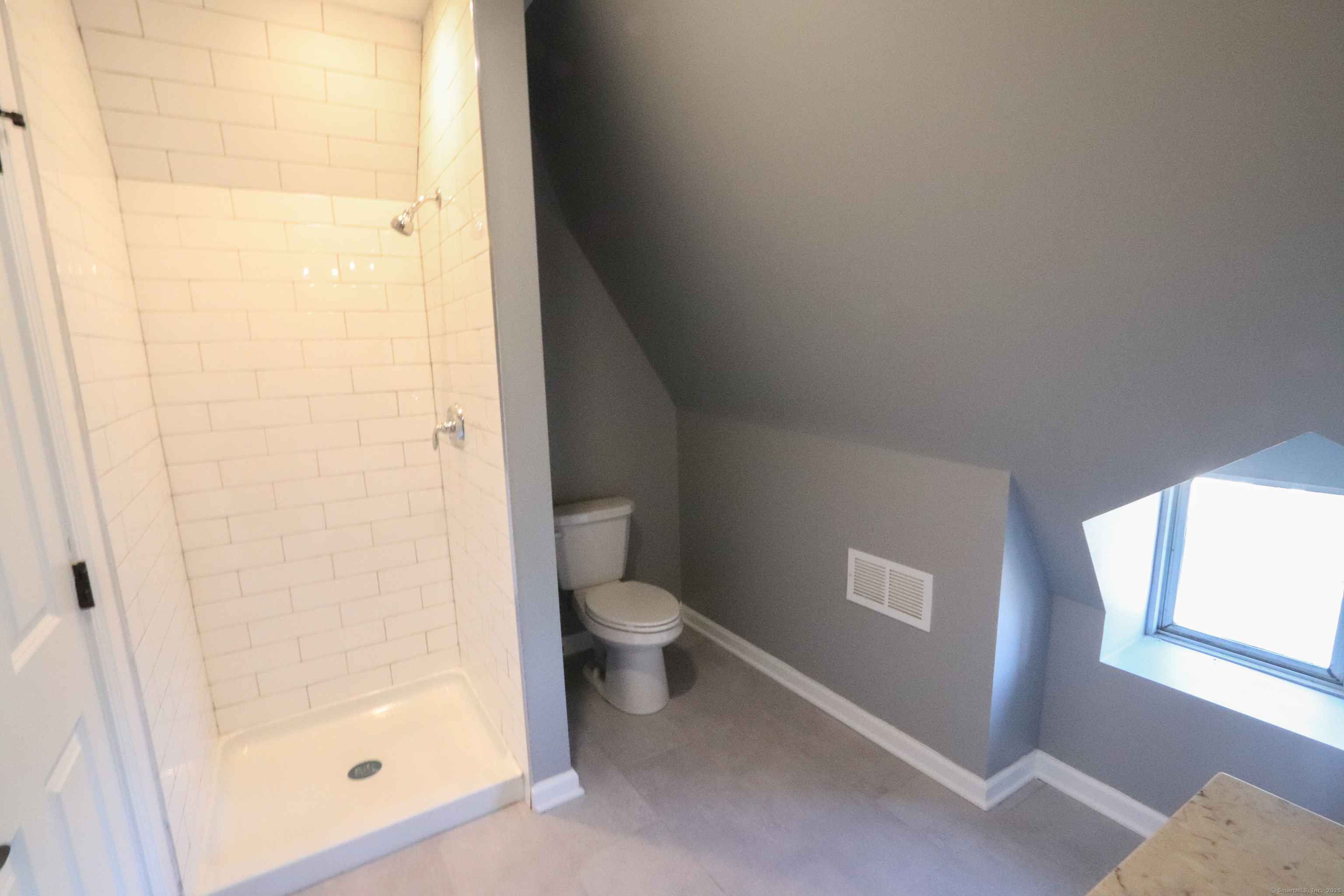 313 Humphrey Street 3