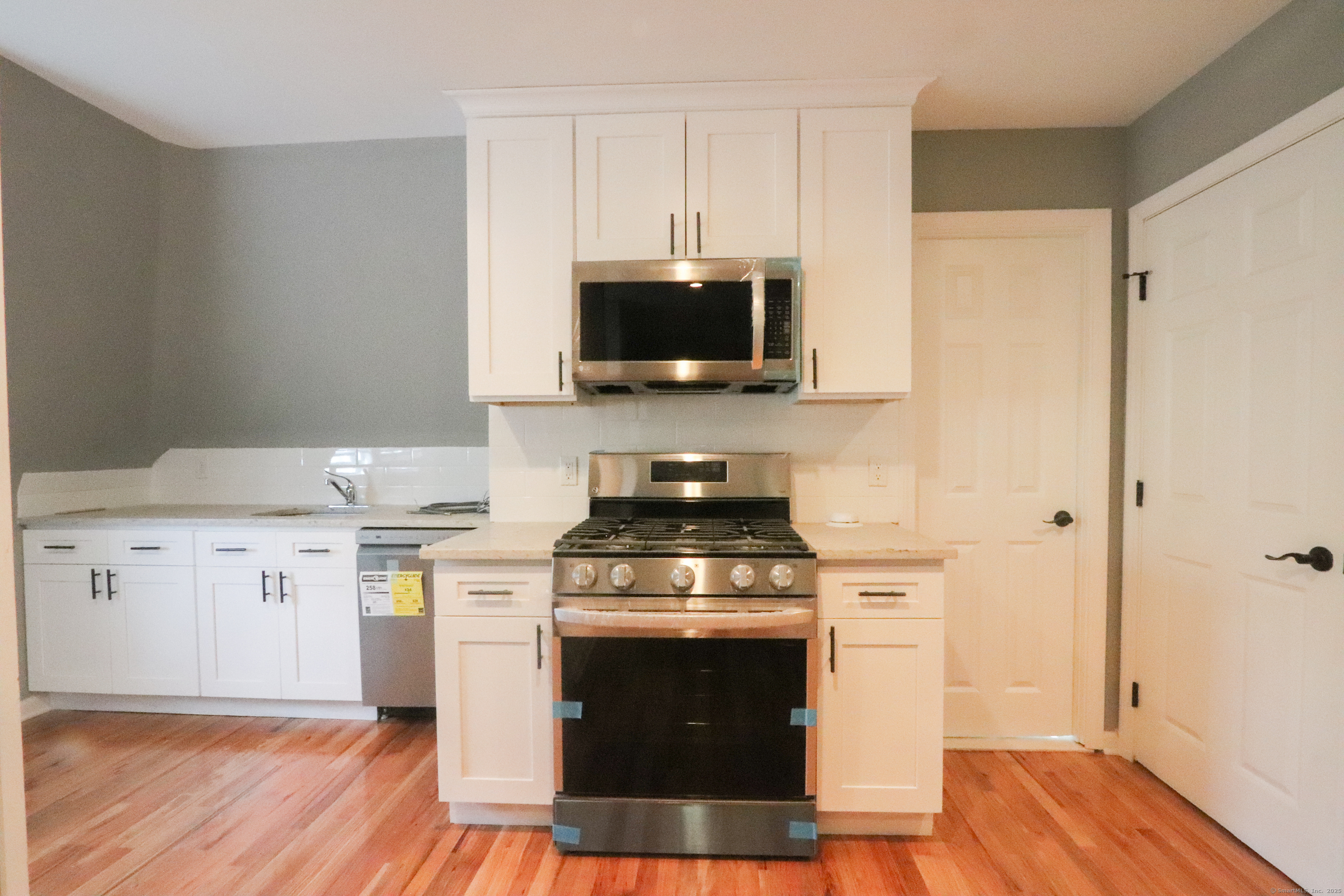 313 Humphrey Street 3