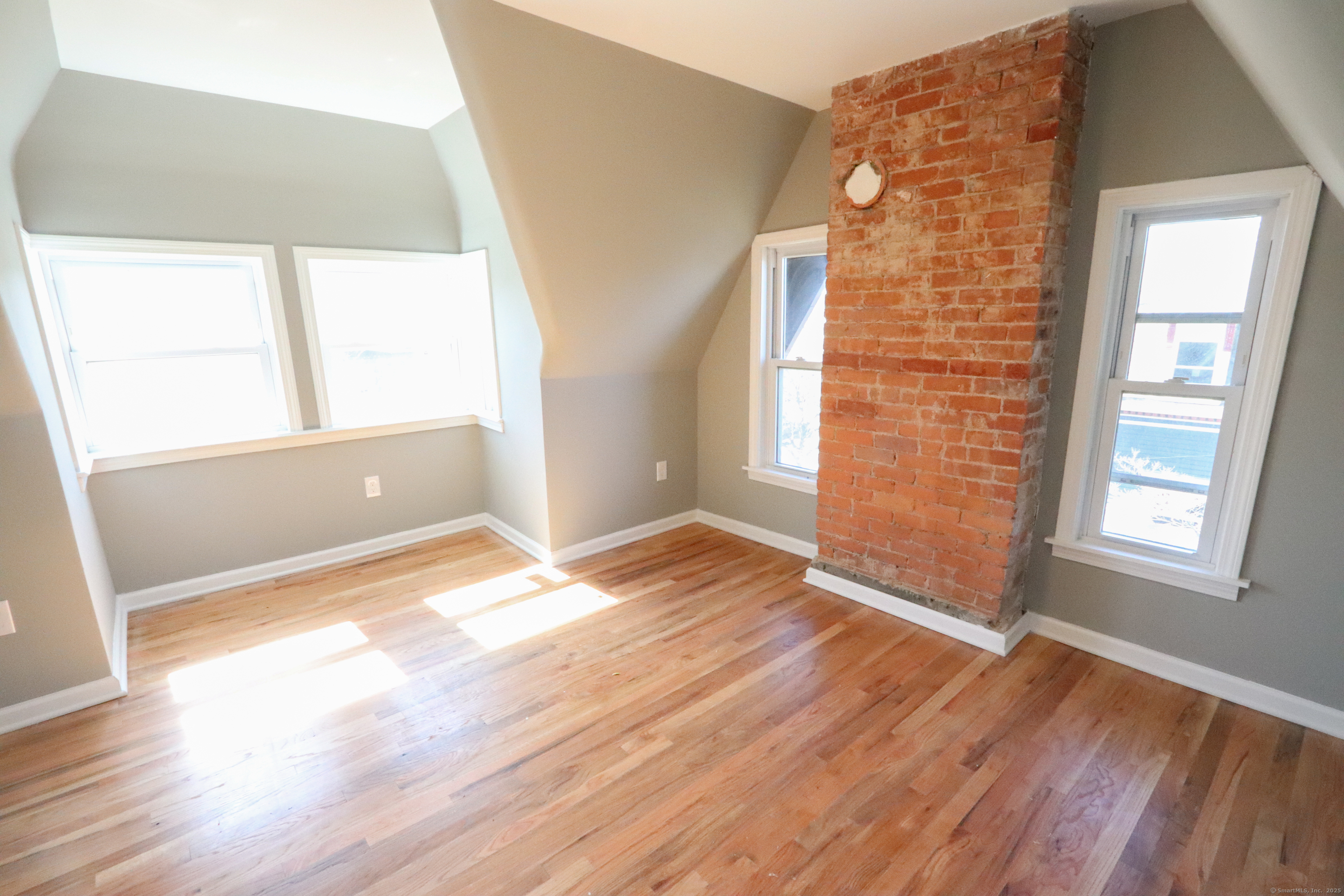 313 Humphrey Street 3