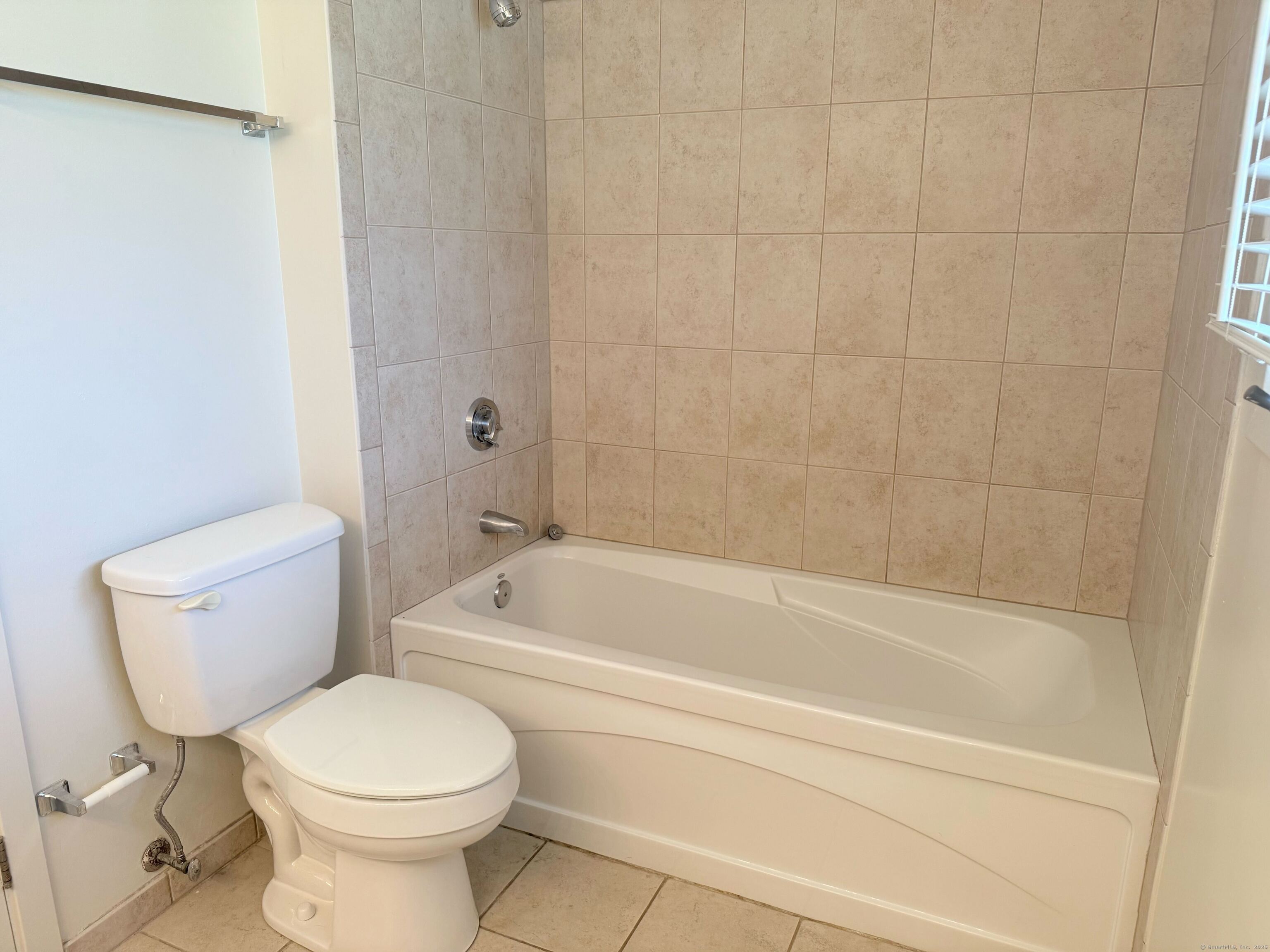 105 Montoya Drive 105