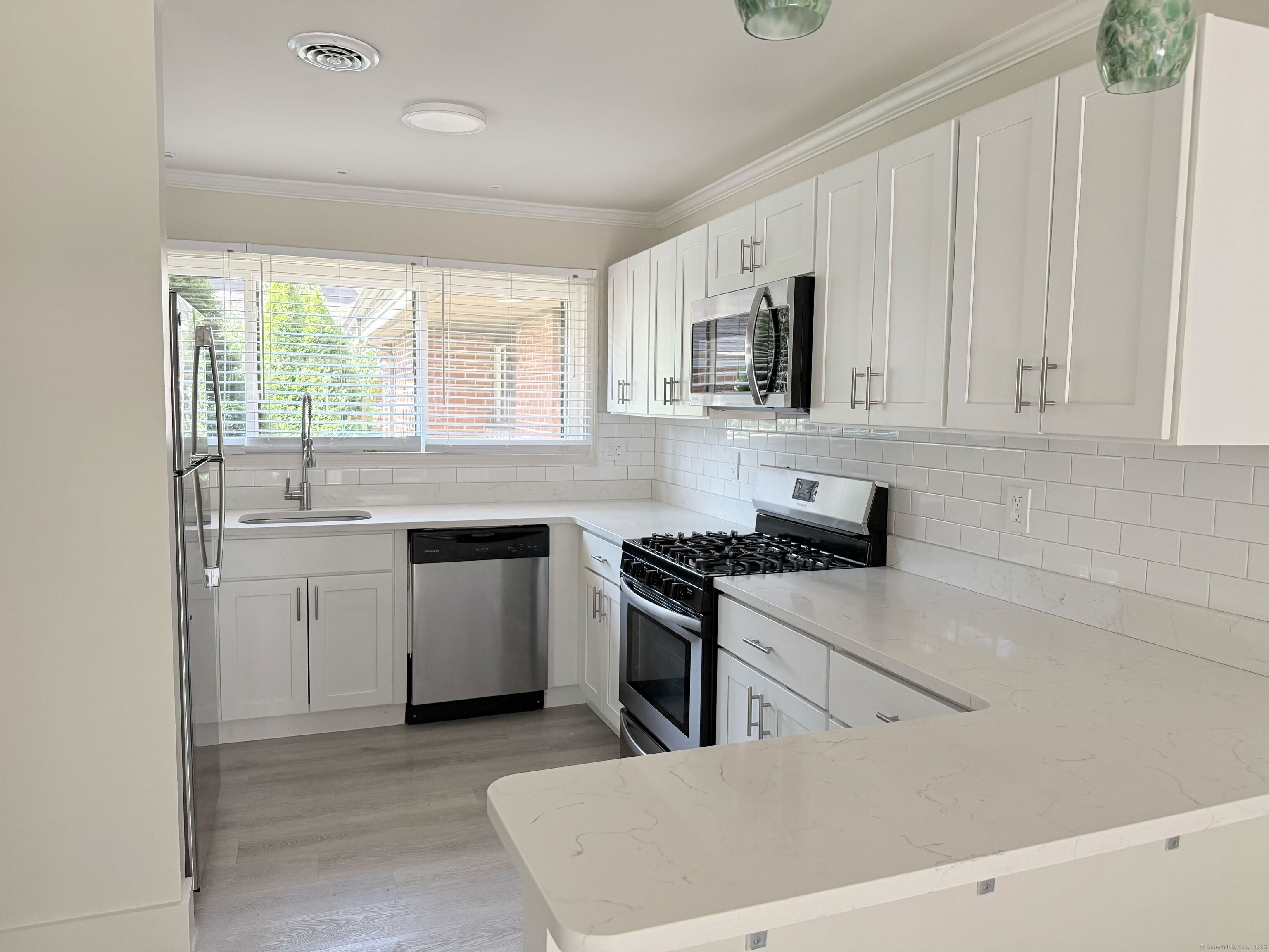 11 Montoya Drive 11