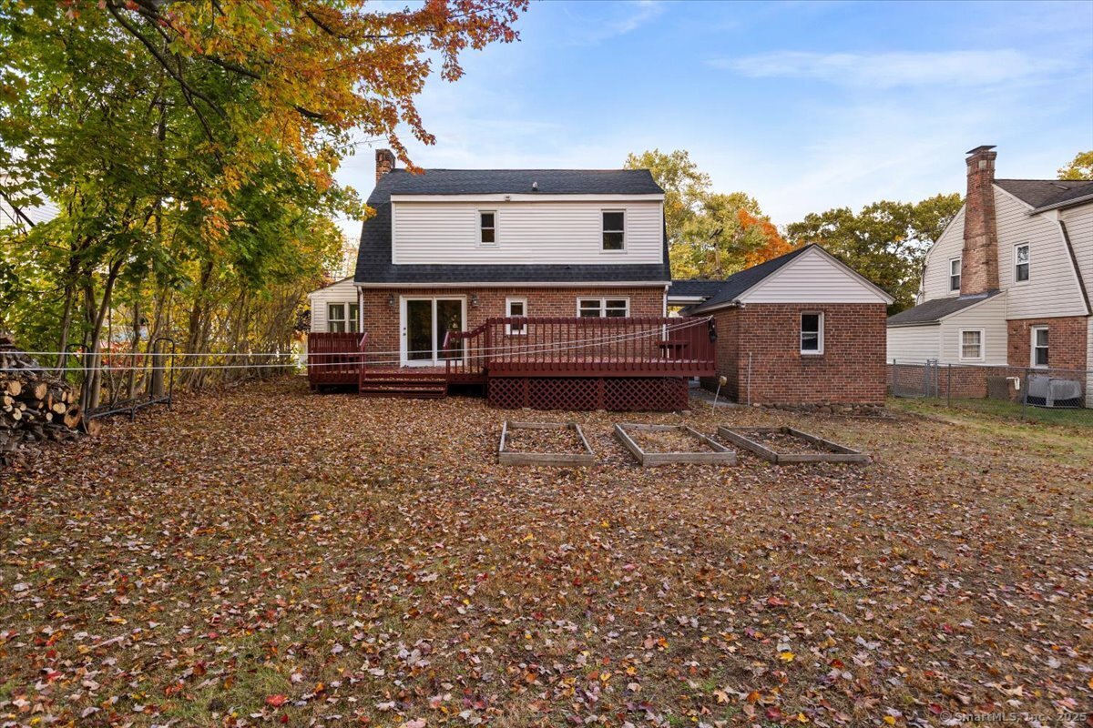 255 Atkins St Extension