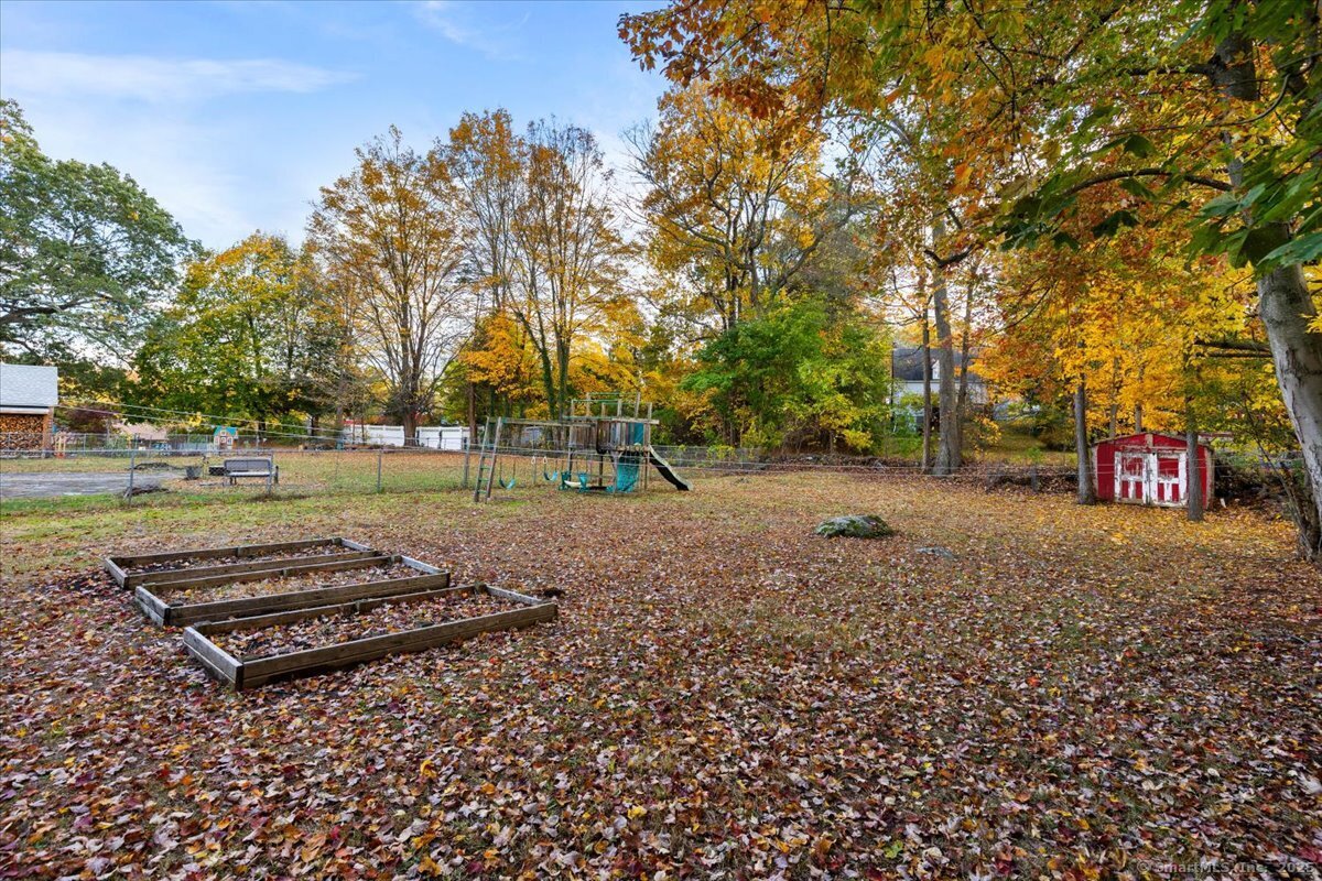 255 Atkins St Extension