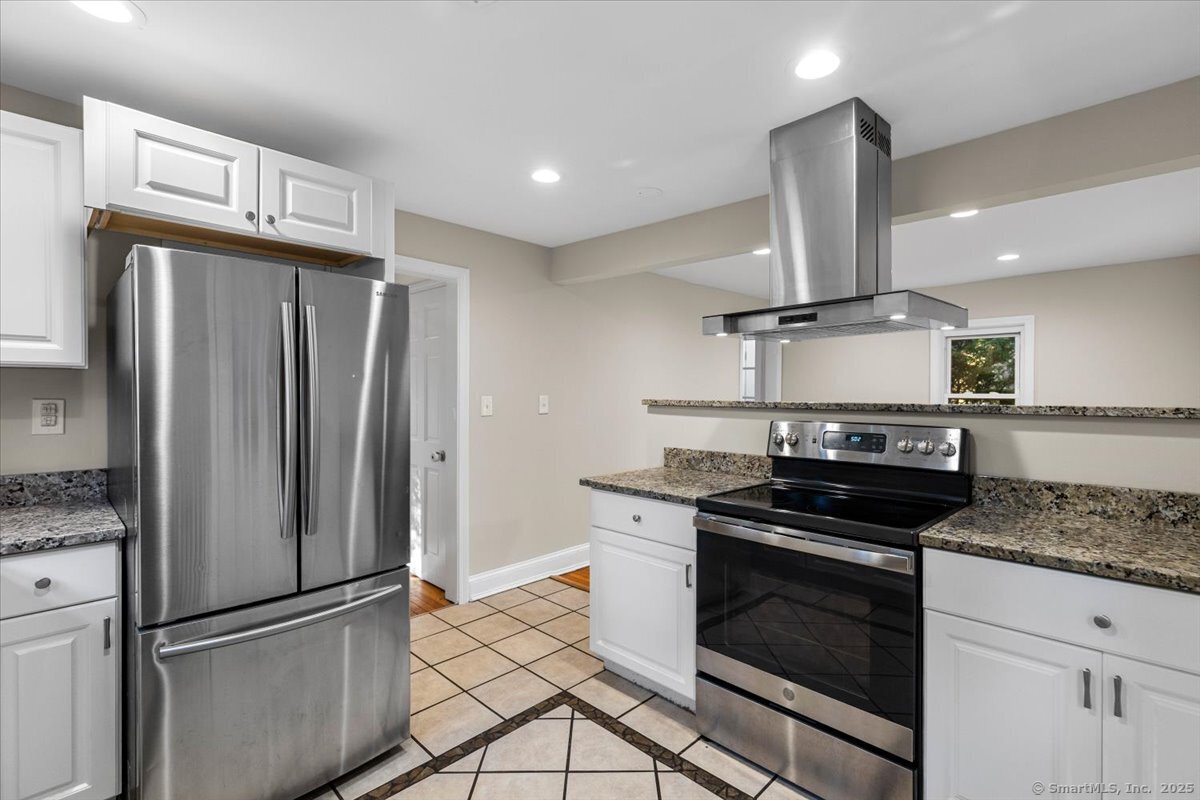 255 Atkins St Extension