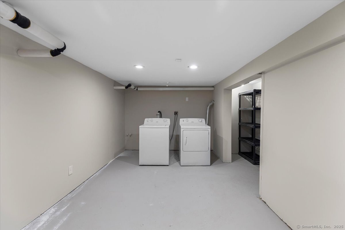 255 Atkins St Extension