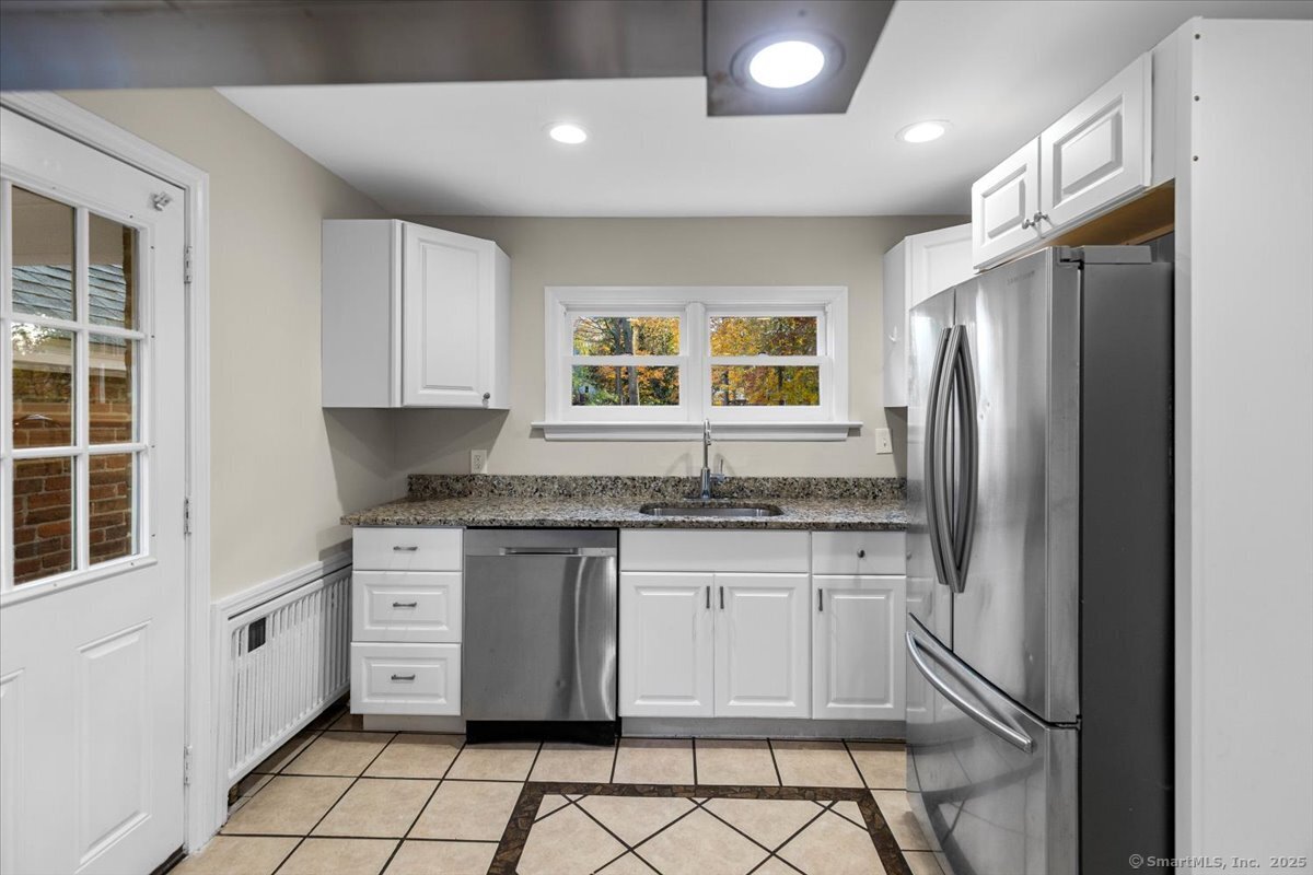 255 Atkins St Extension