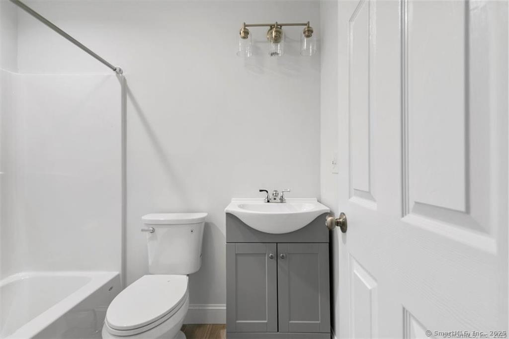 1091 Whalley Avenue A