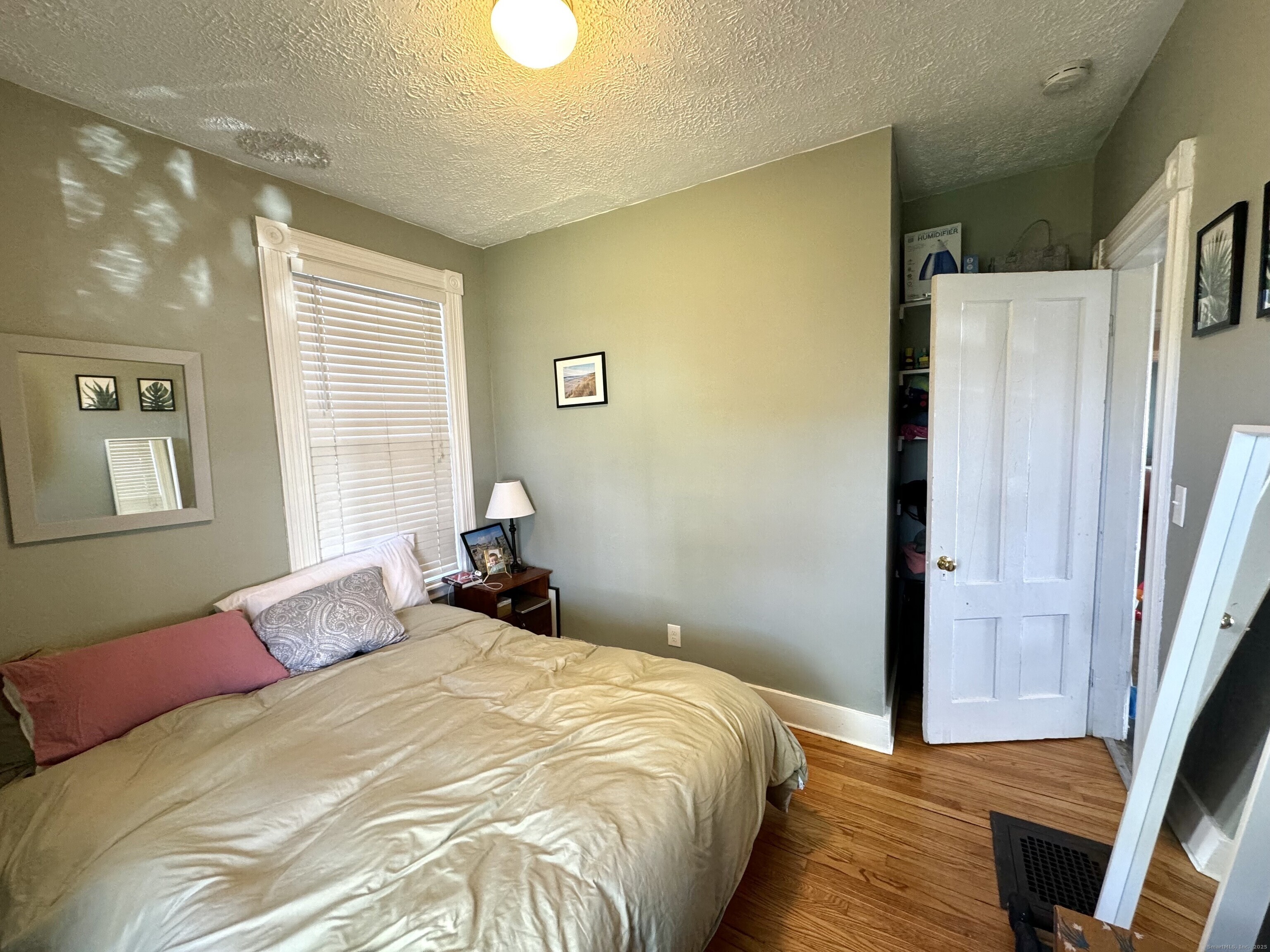 109 Foster Street 1