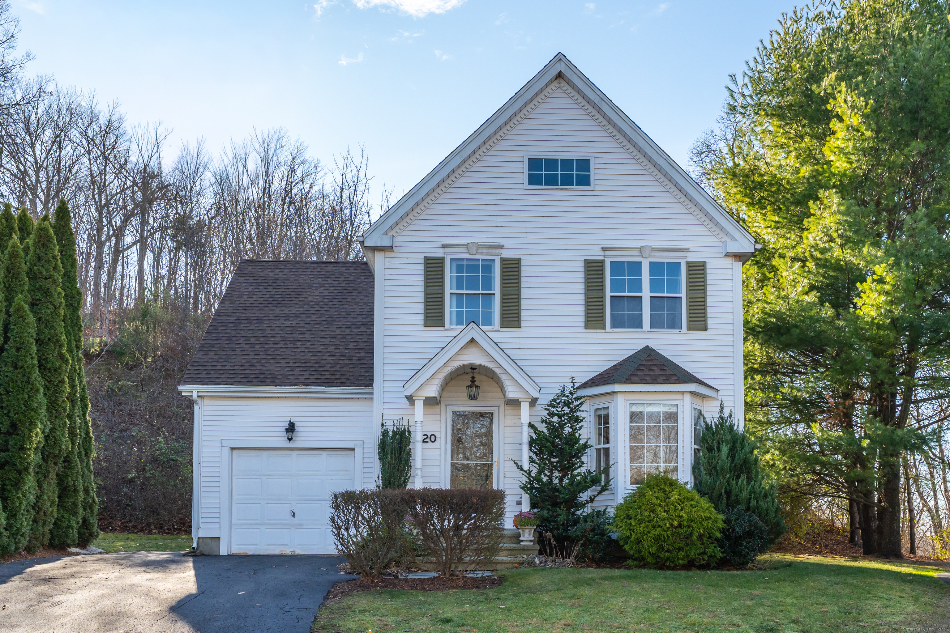 20 Lakeview Drive 20