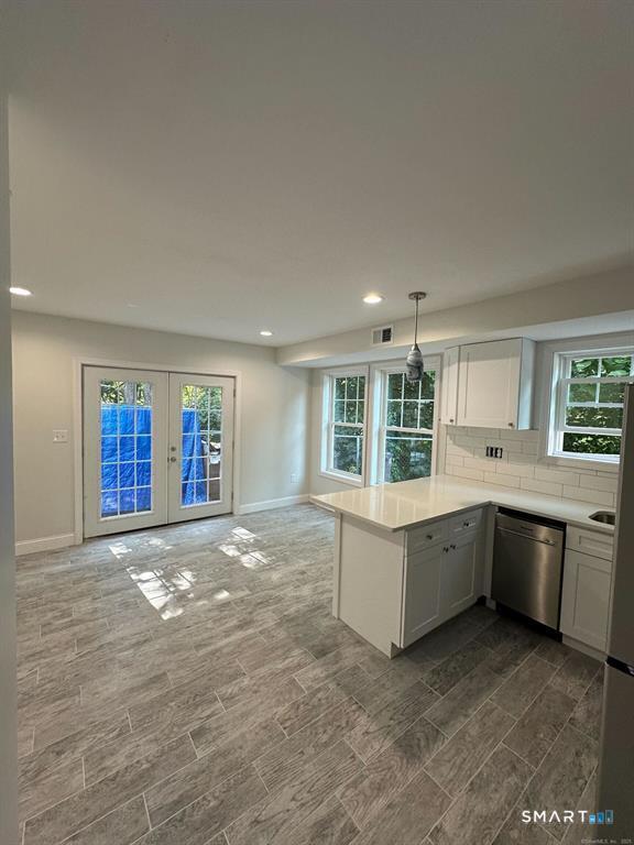 1083 Whalley Avenue B