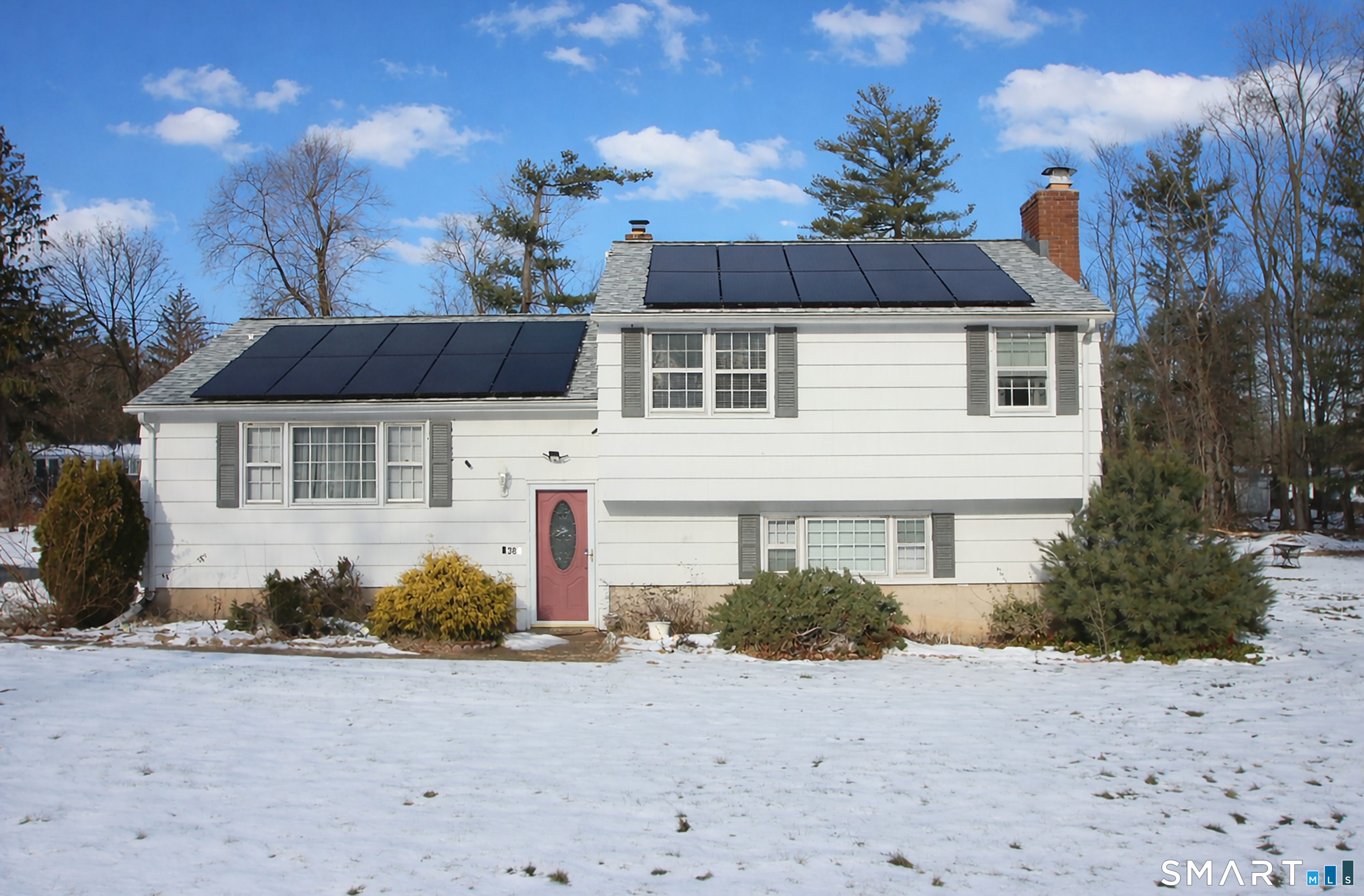 384 Middletown Avenue