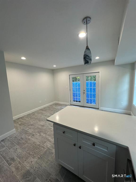 1083 Whalley Avenue A