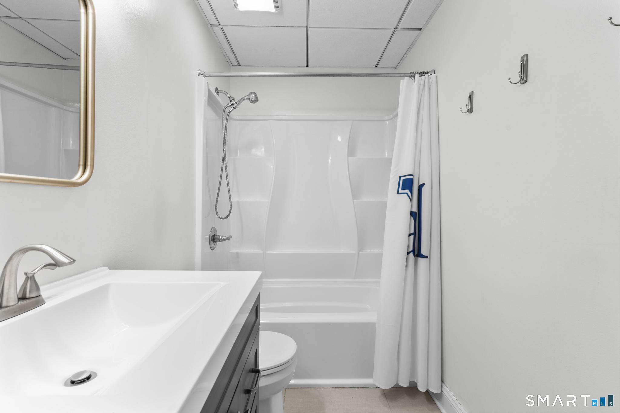 196 Crown Street 209