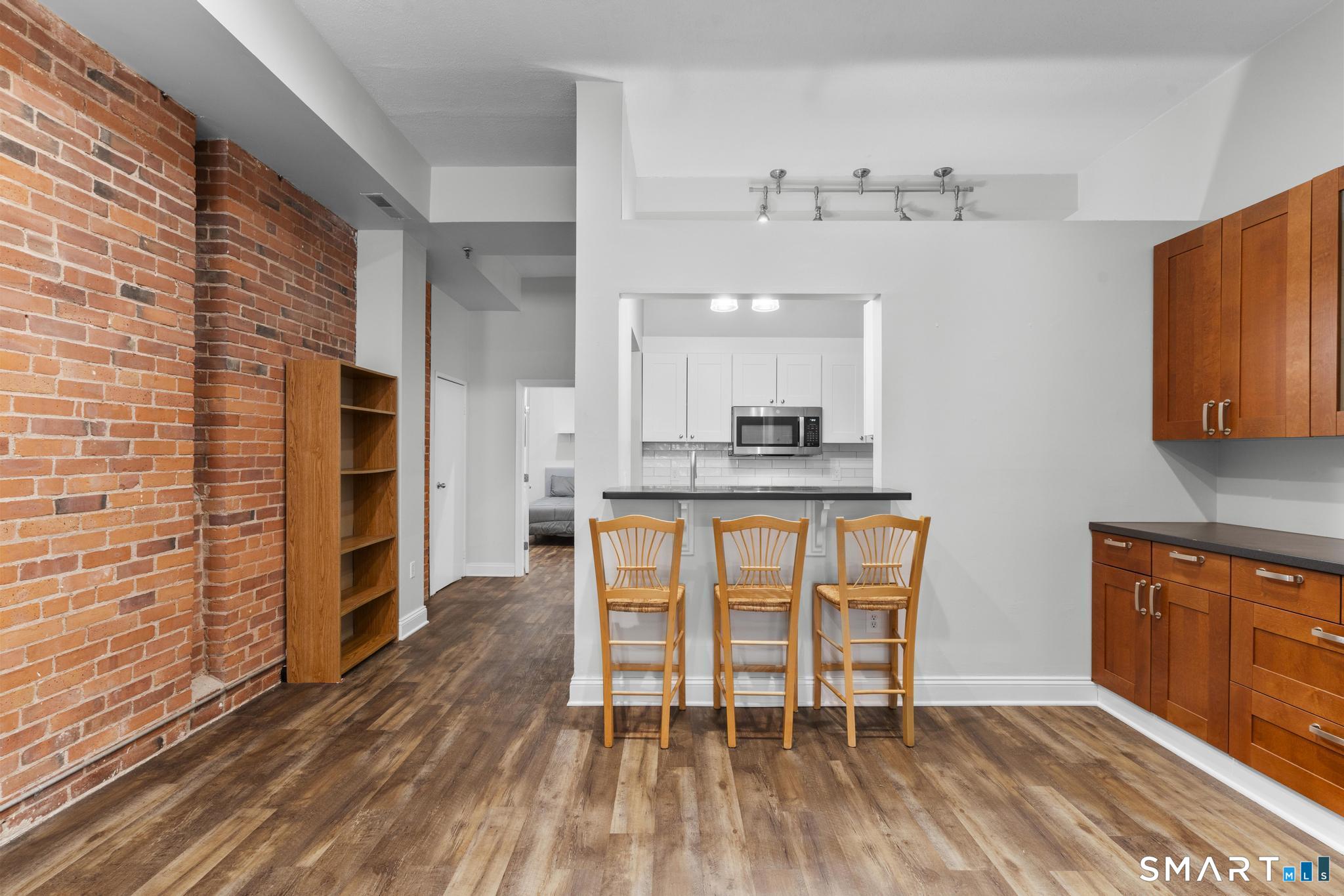 196 Crown Street 209