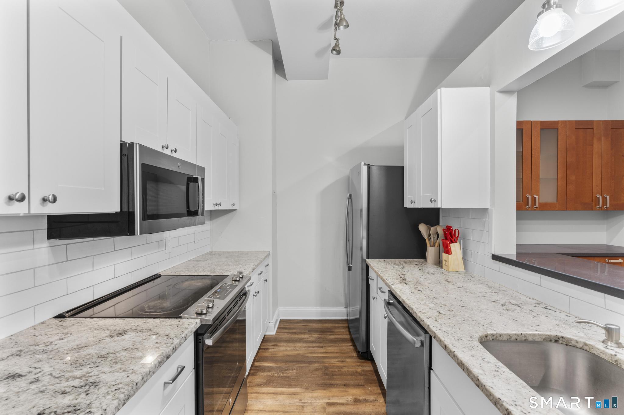 196 Crown Street 209