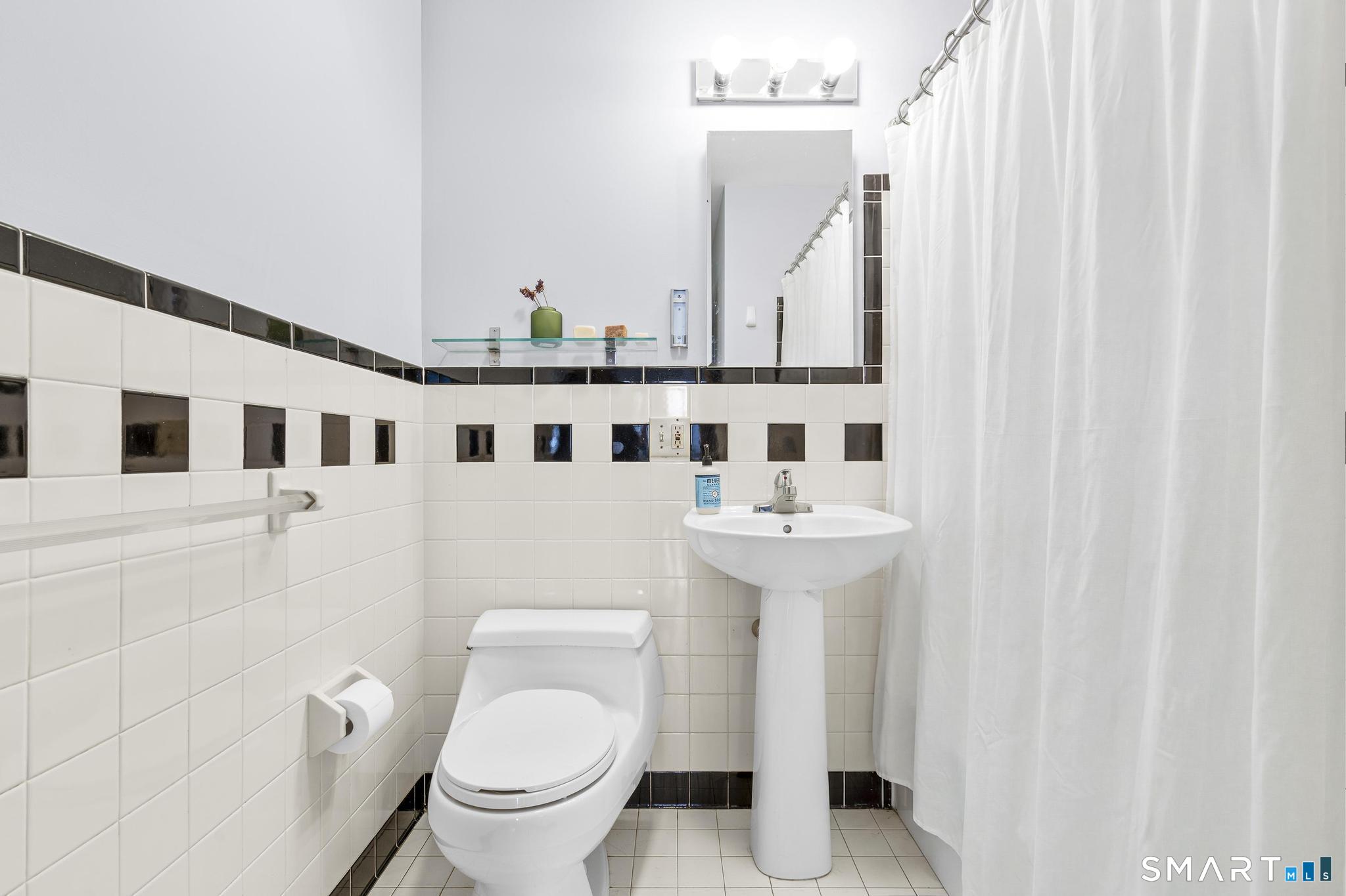 15 Orange Street 311