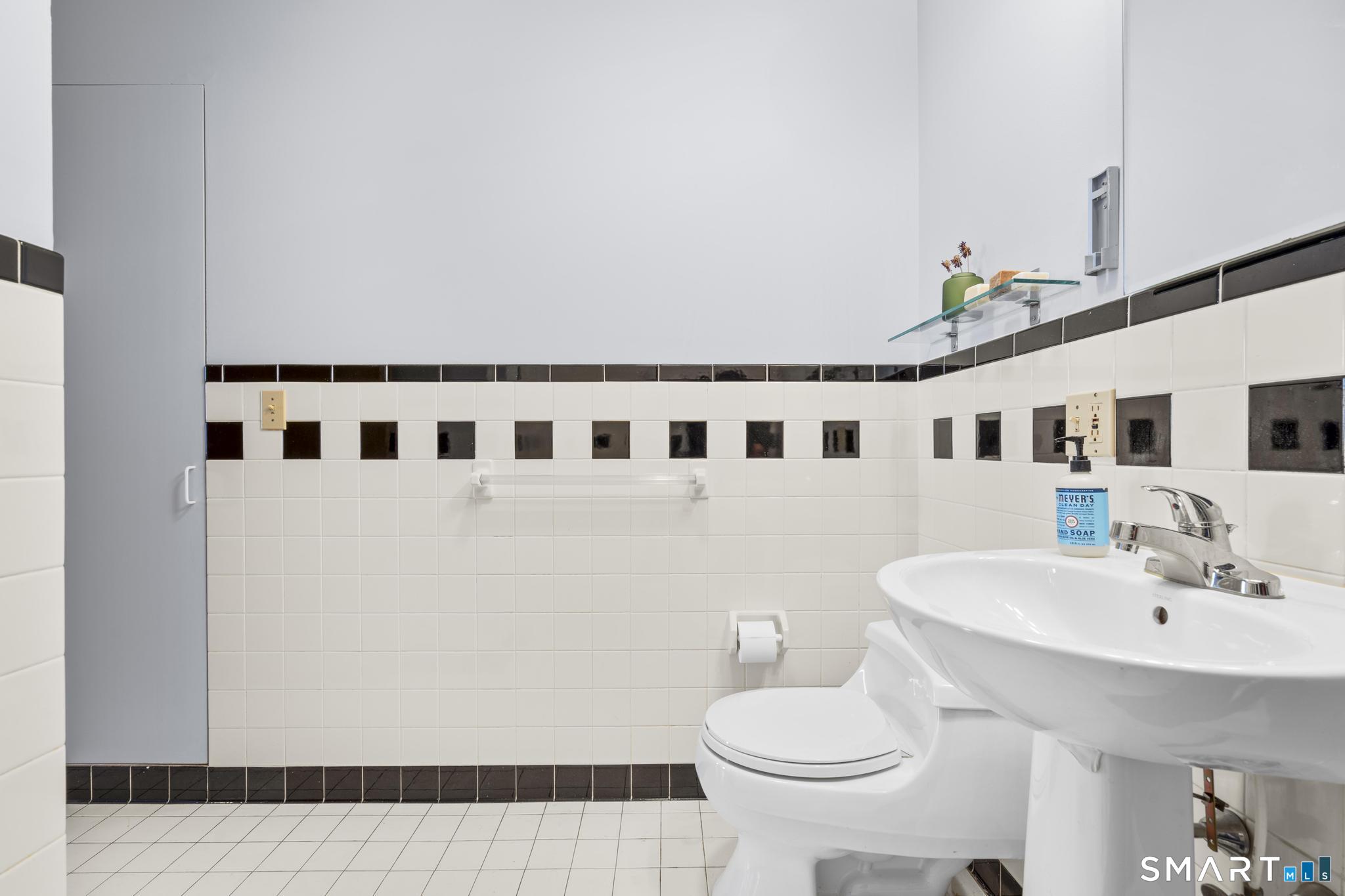 15 Orange Street 311