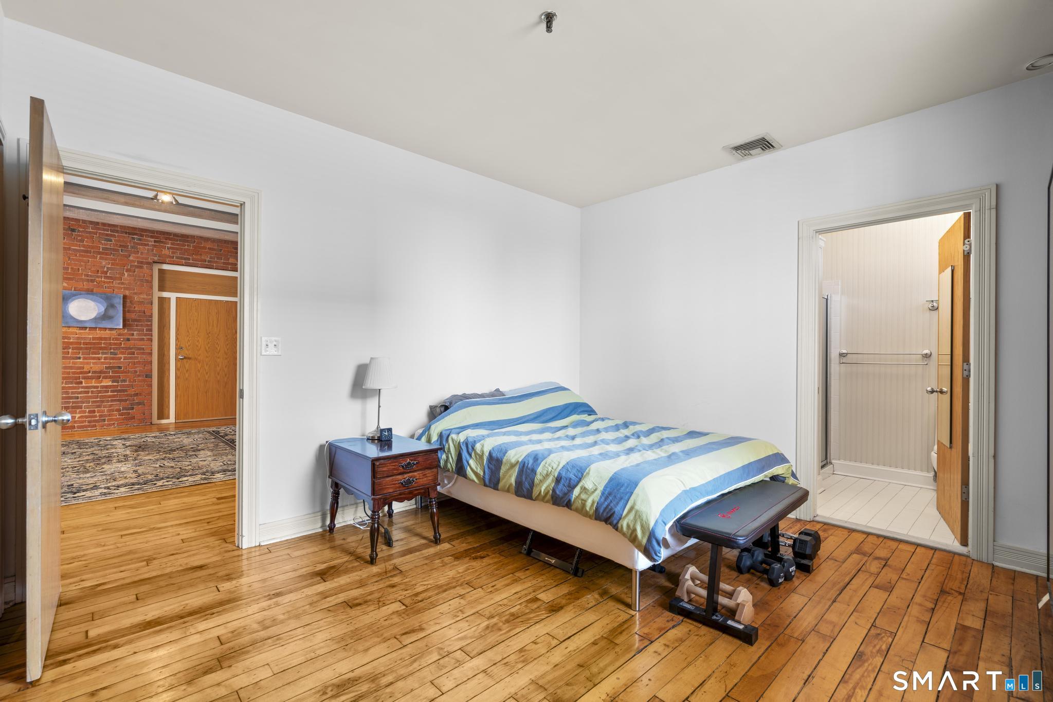 15 Orange Street 311