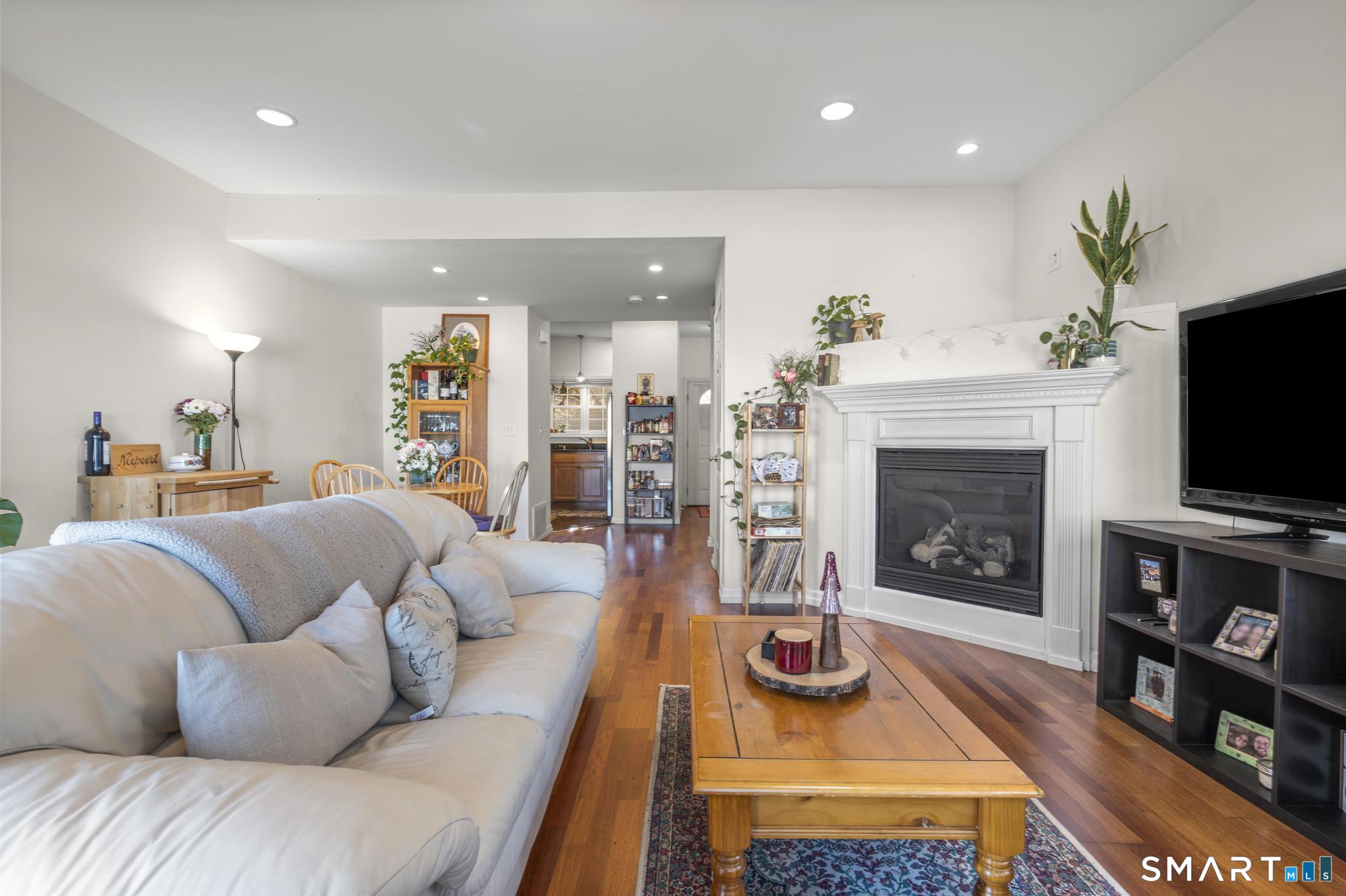 750 Quinnipiac Avenue APT 7