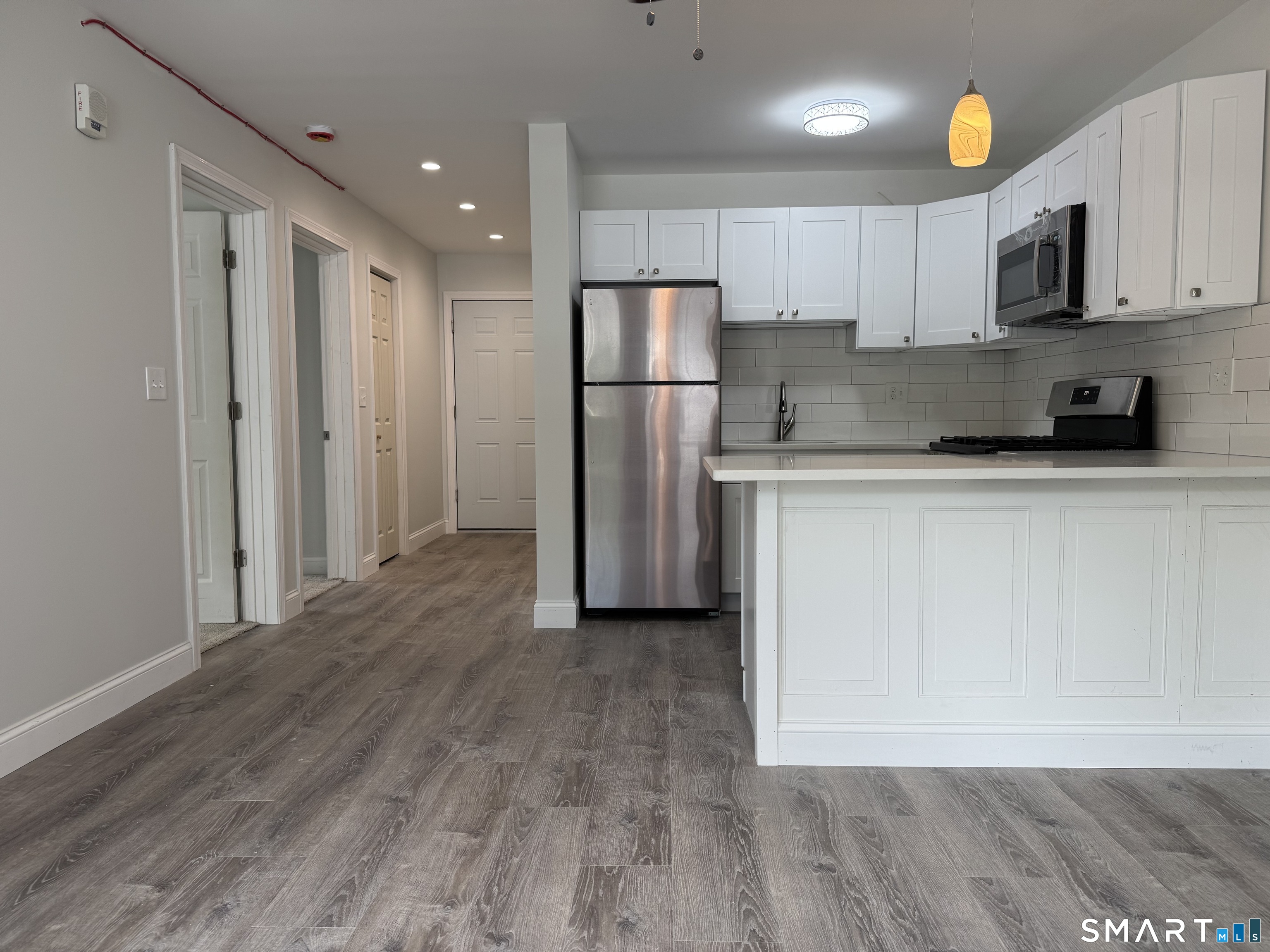 1085-8 Whalley Avenue 8