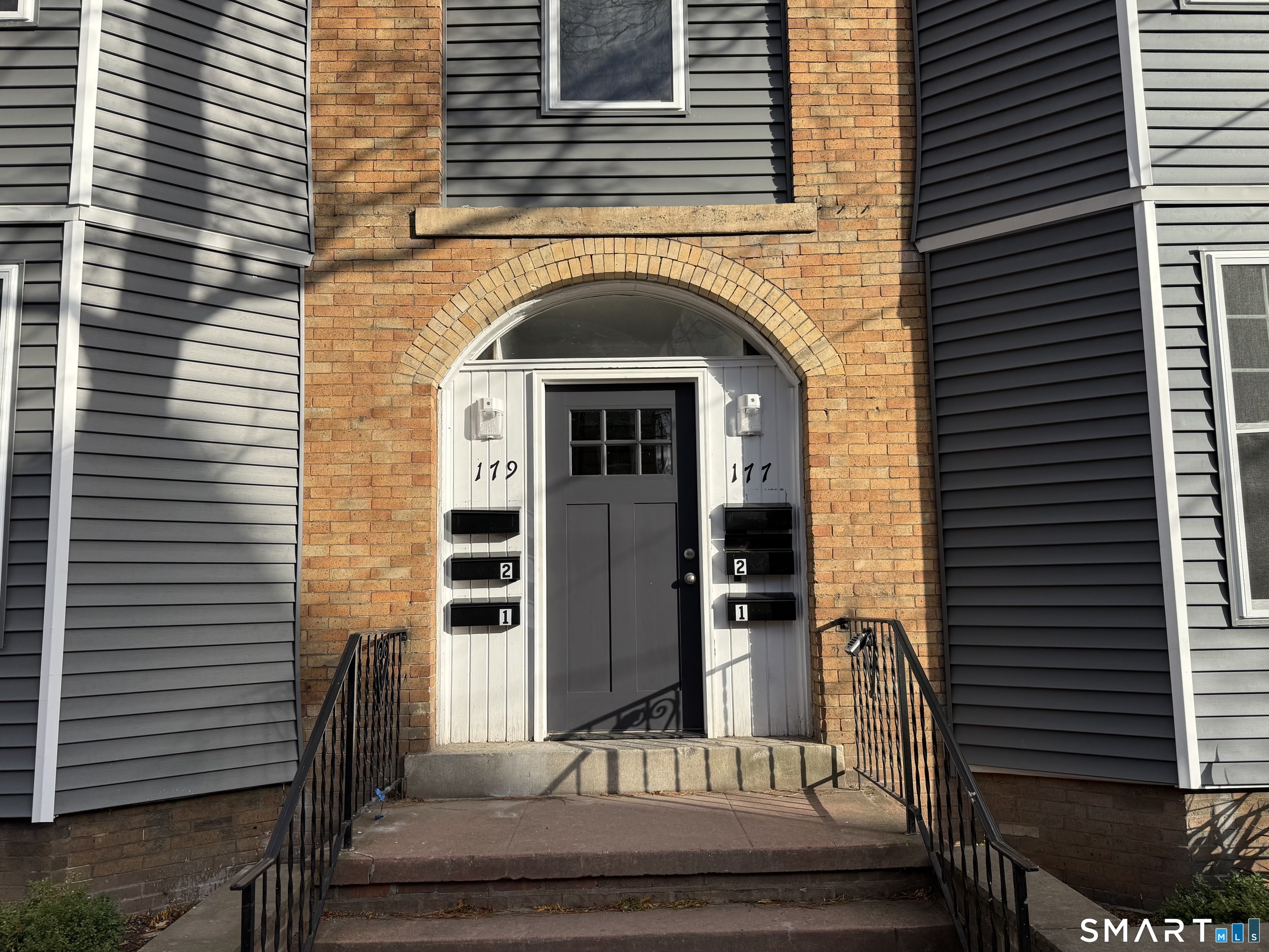 177 Chestnut Street 2L