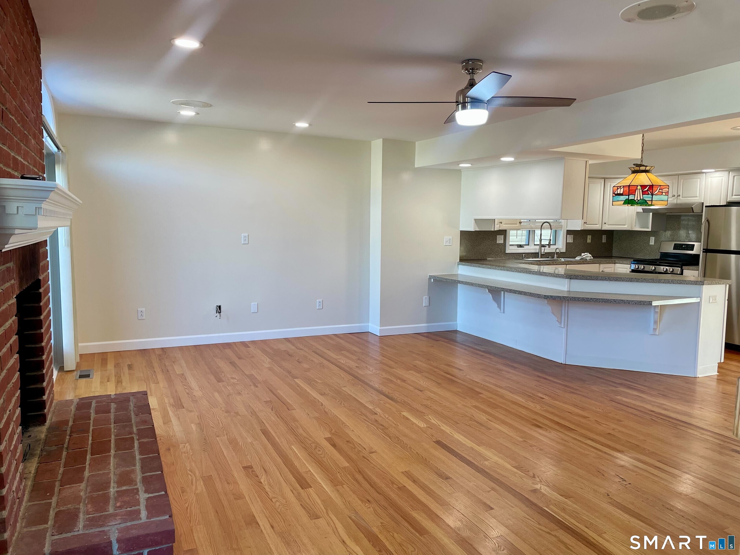 283 Cosey Beach Avenue