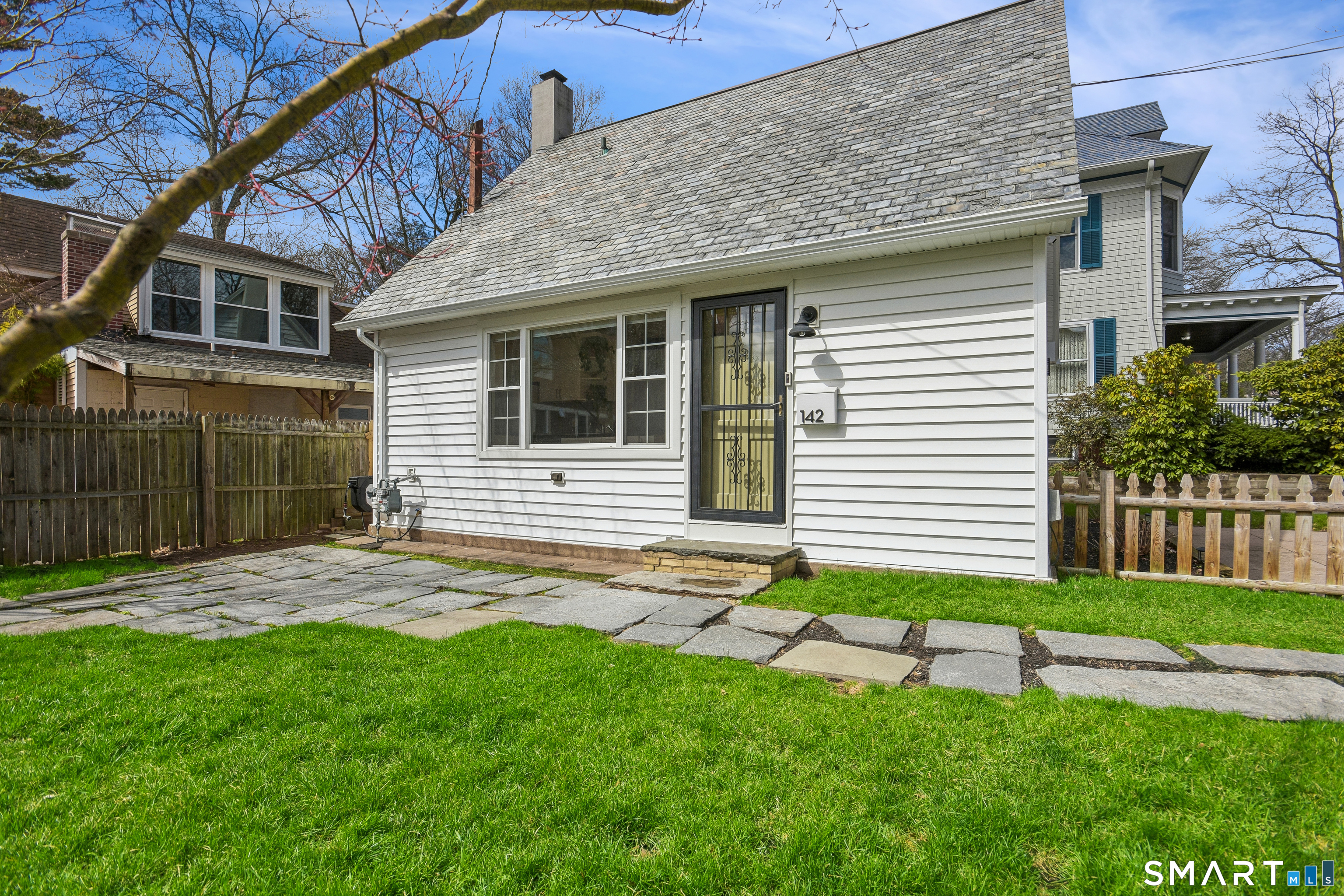 142 East Rock Road