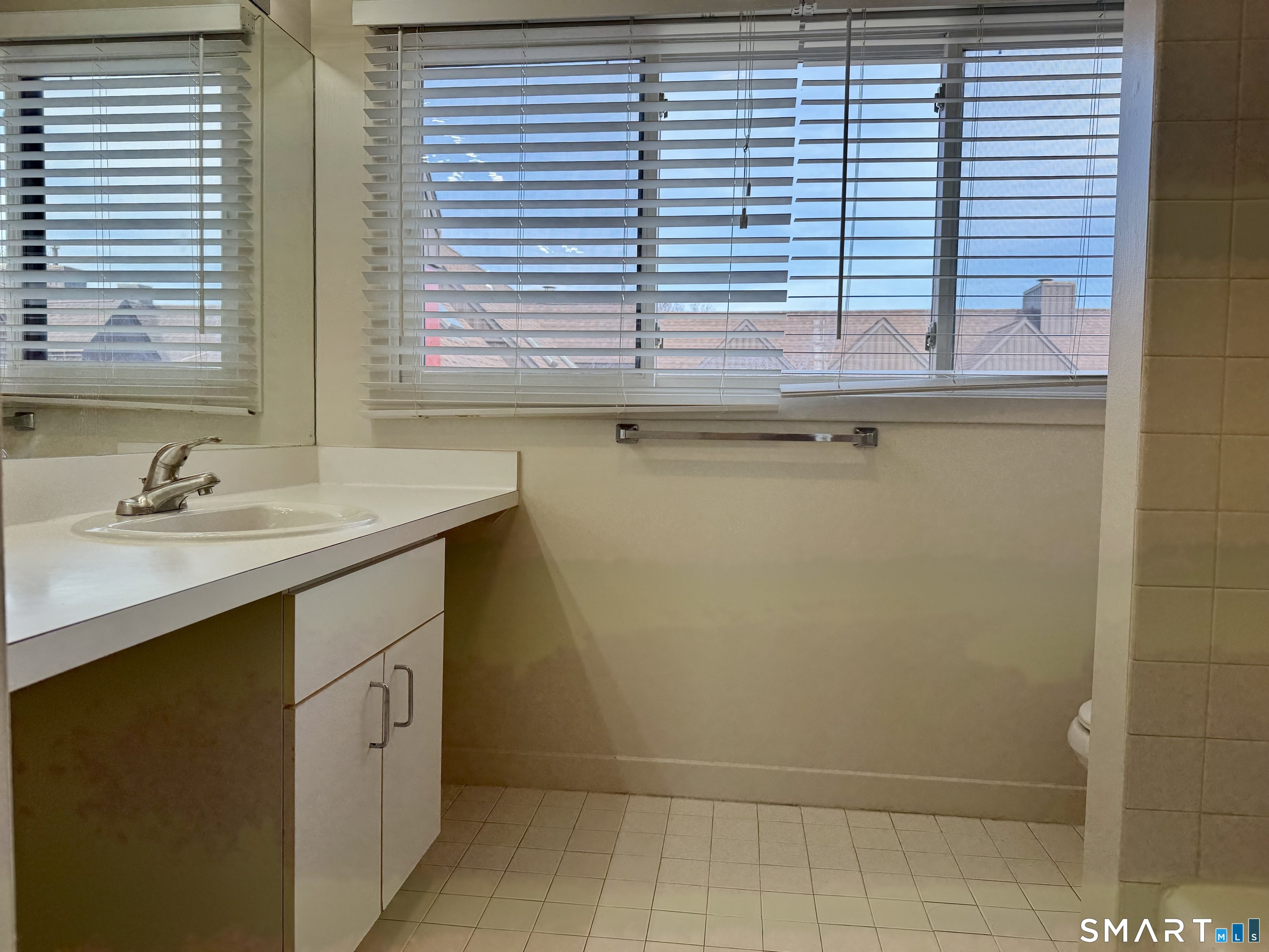 112 Montoya Drive 112