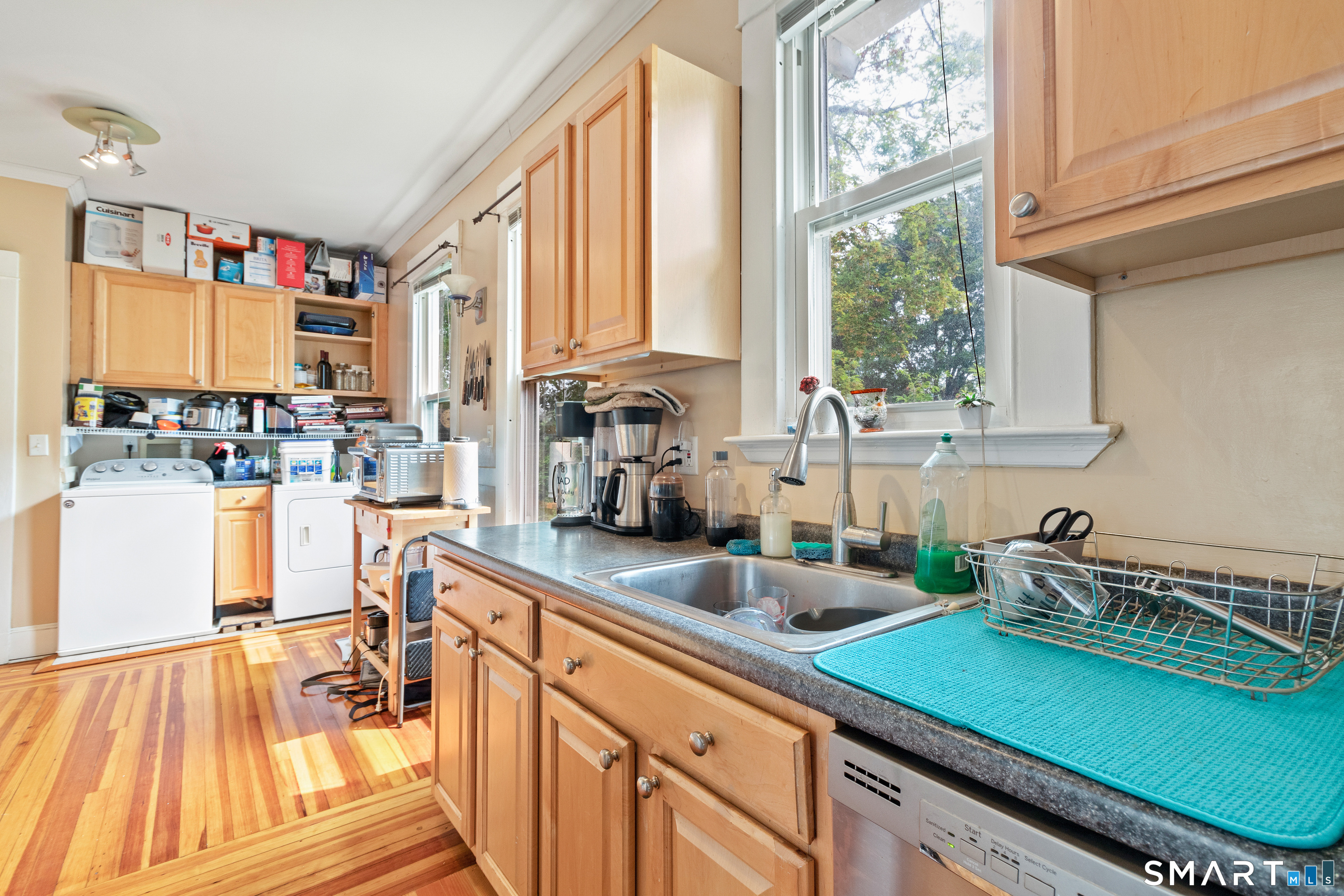 253 West Elm Street 2