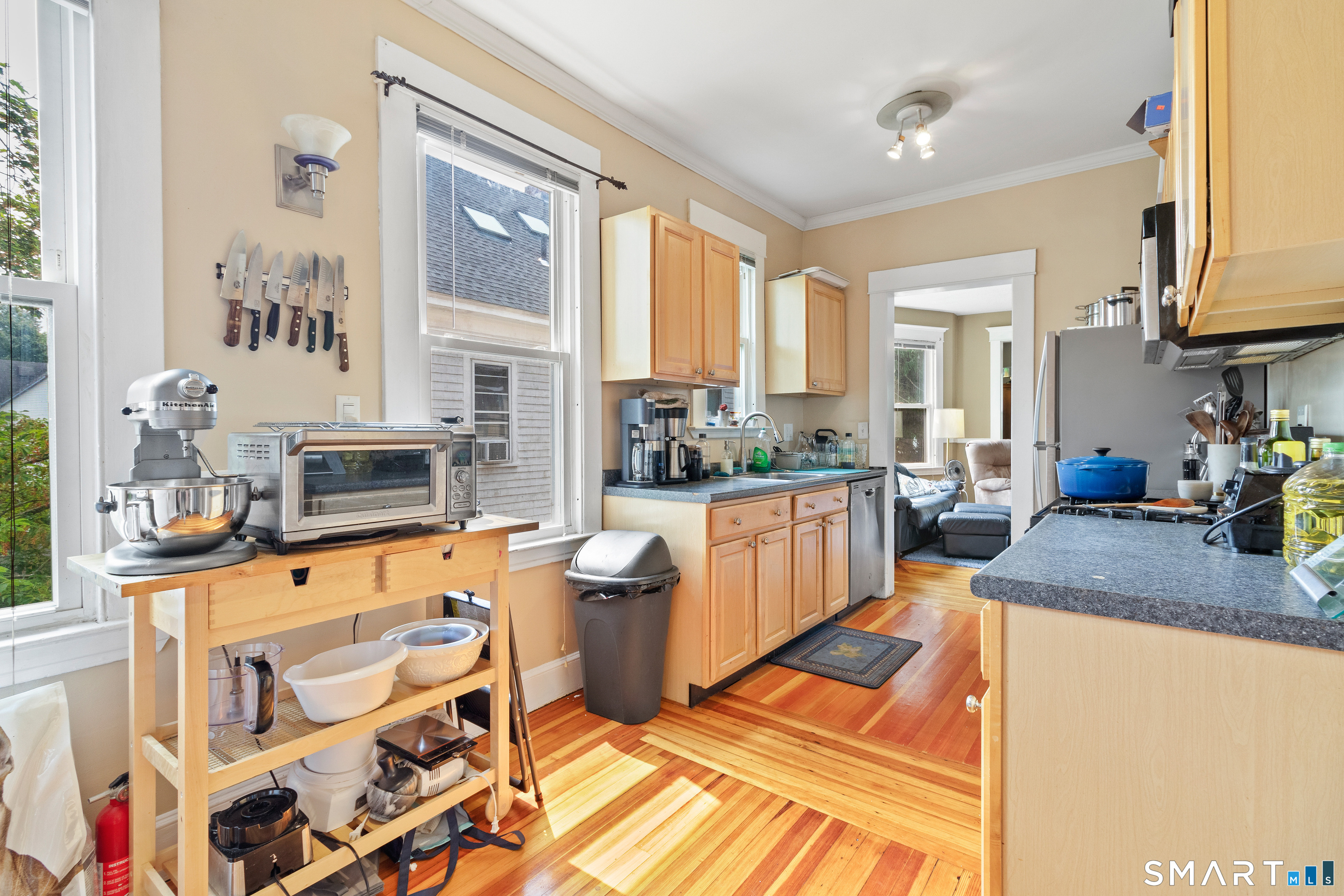 253 West Elm Street 2